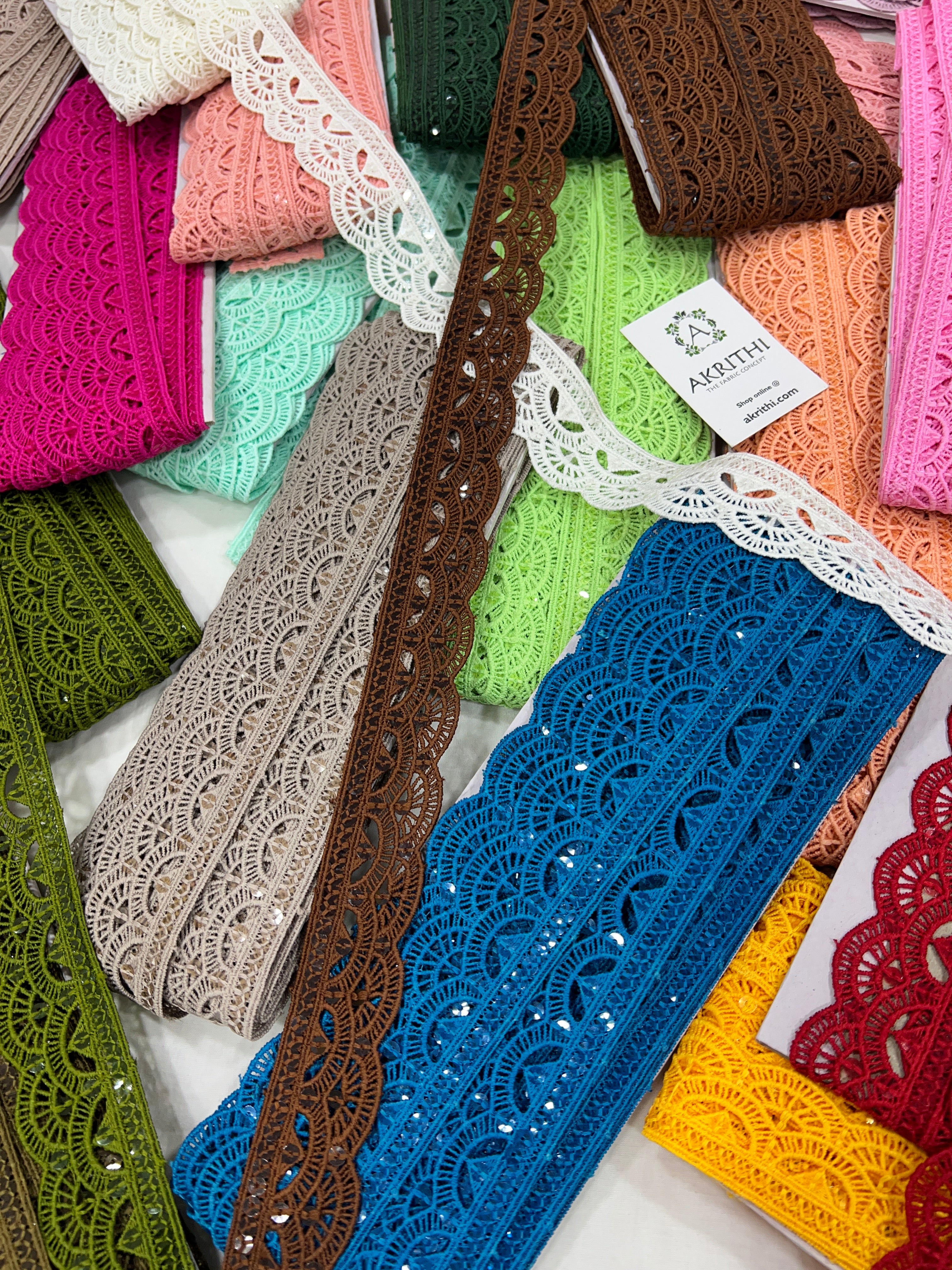 Buy laces, saree laces and borders online | Patches, buttons and tassels Akrithi Buy laces, saree laces and borders online | Patches, buttons and tassels Akrithi