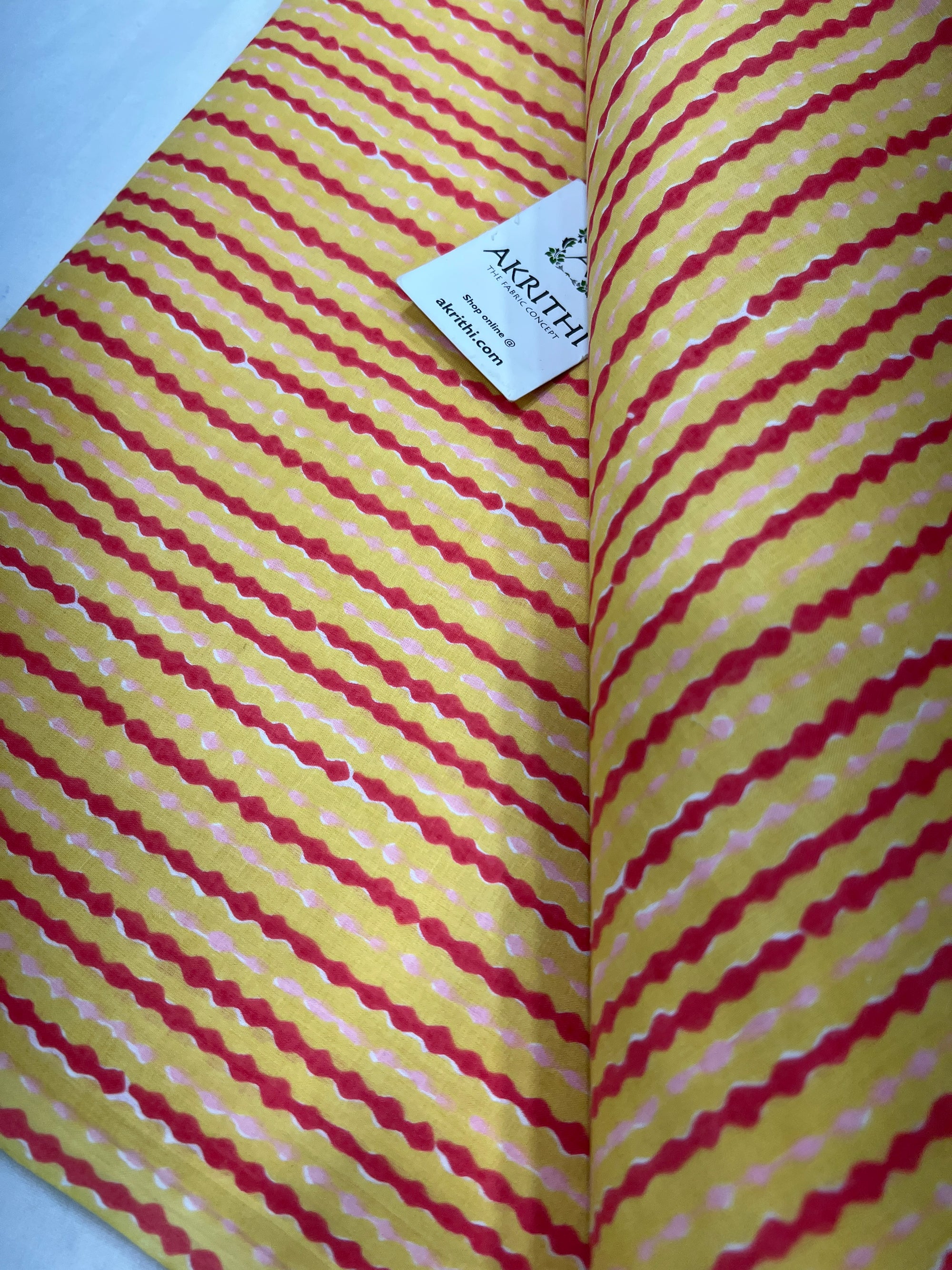 Printed pure cotton fabric