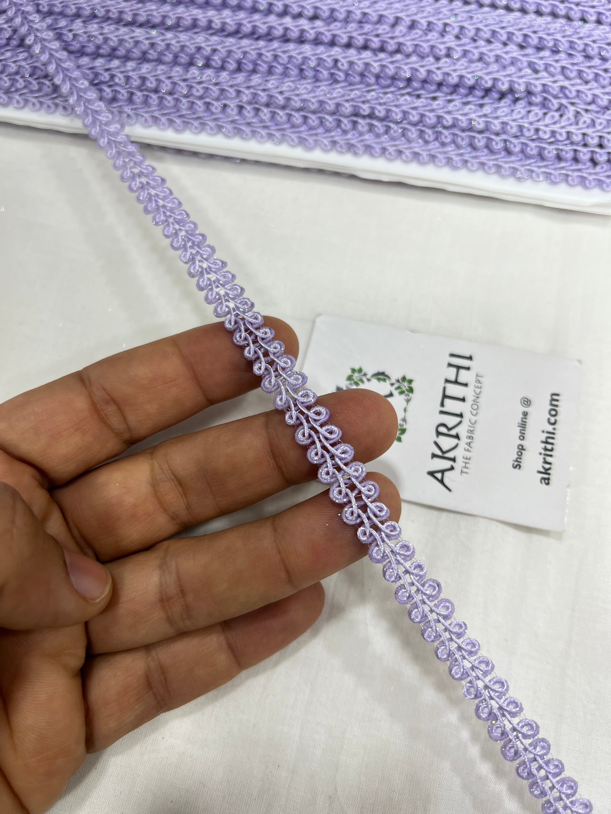 Embroidered lace 9 metres roll