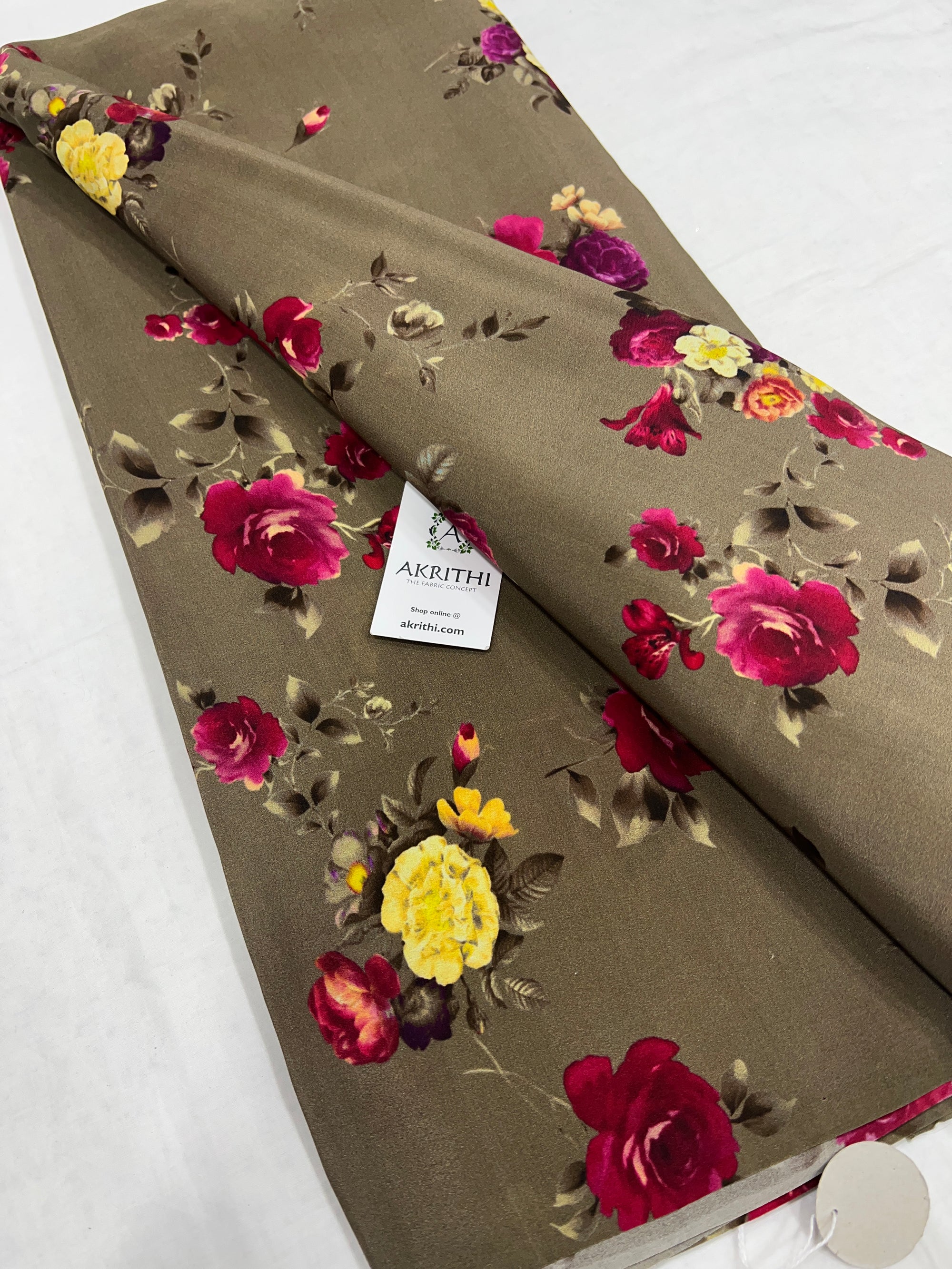 Digital floral printed pure silk crepe fabric