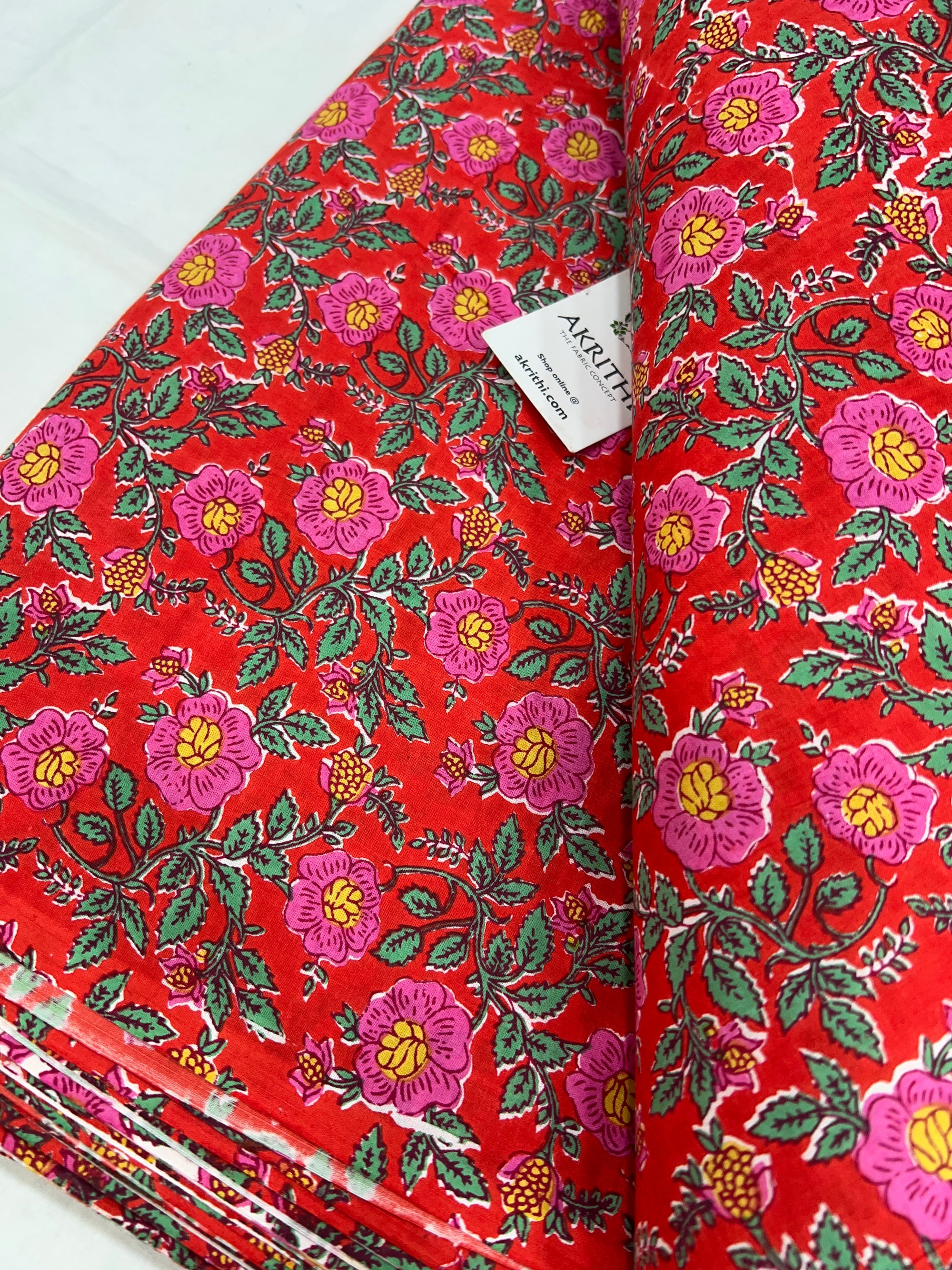 Printed pure cotton fabric