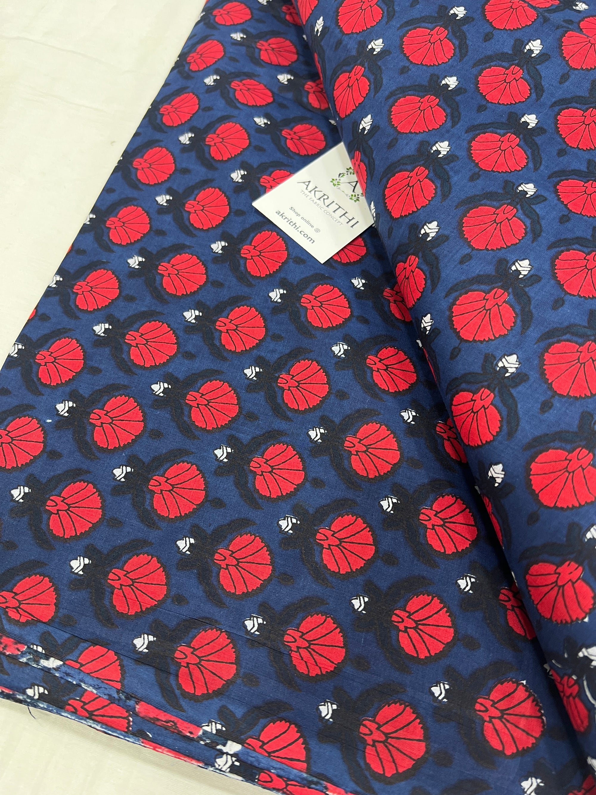 Printed pure cotton fabric