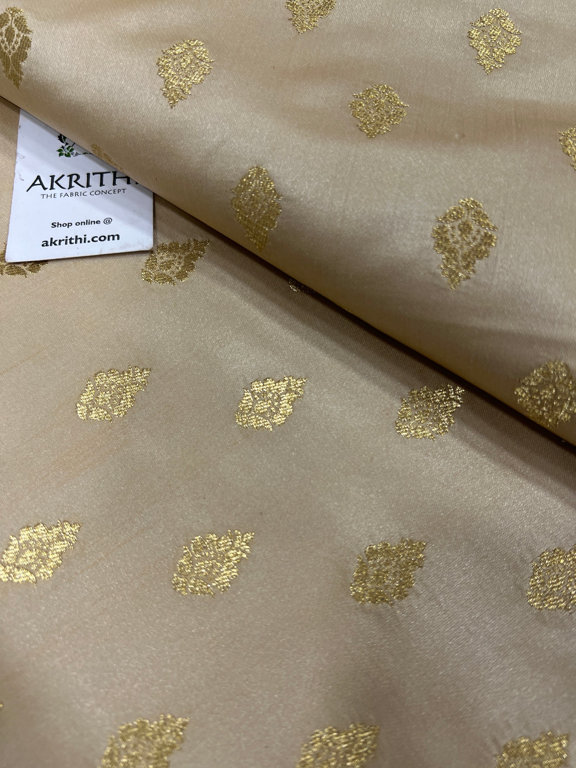 Pure Banarasi brocade butti fabric