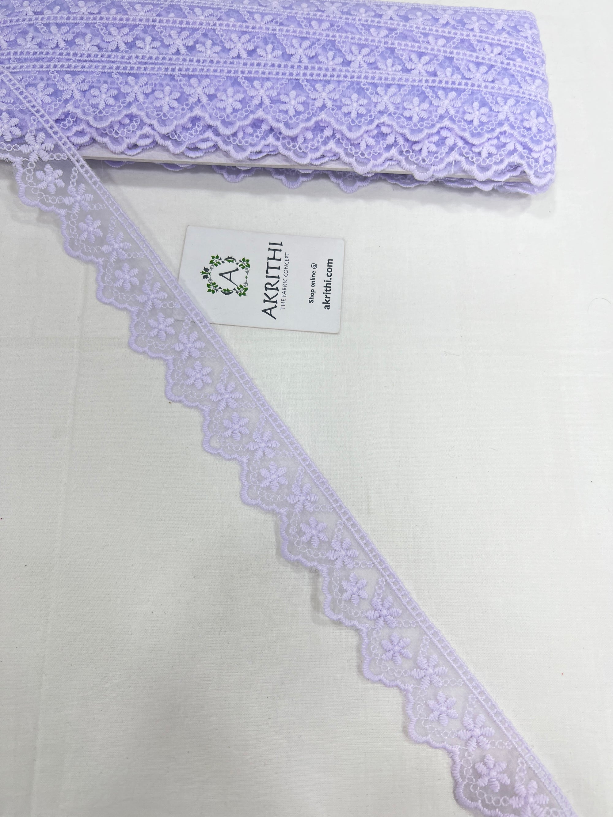 Lace per yard