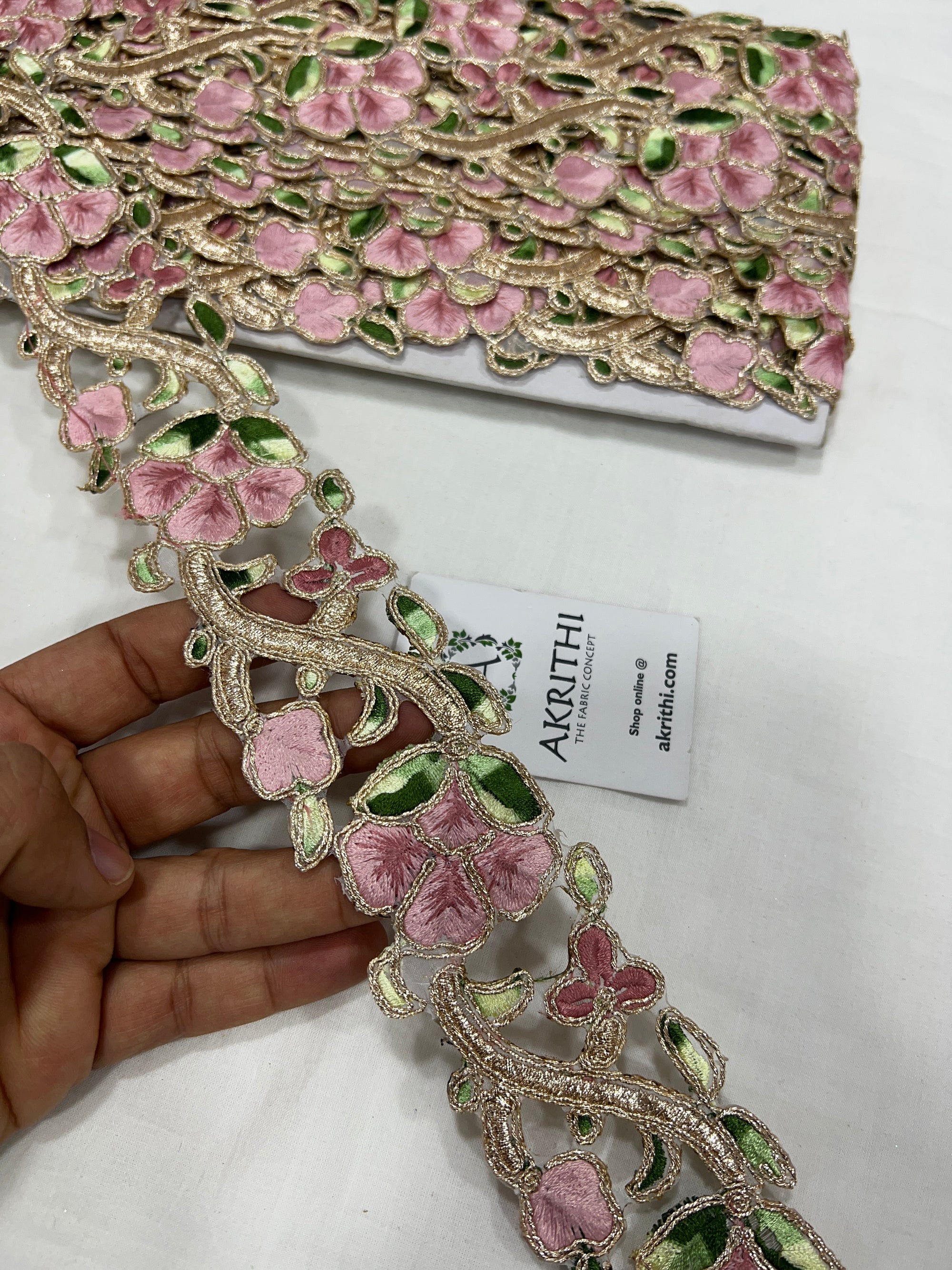 Embroidered lace 9 metres roll
