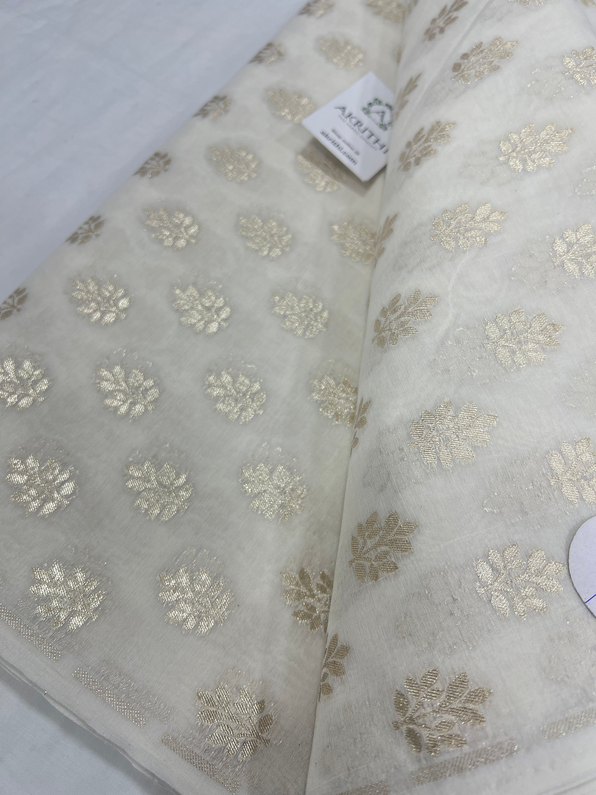 Dyeable banarasi Handloom chanderi lurex fabric