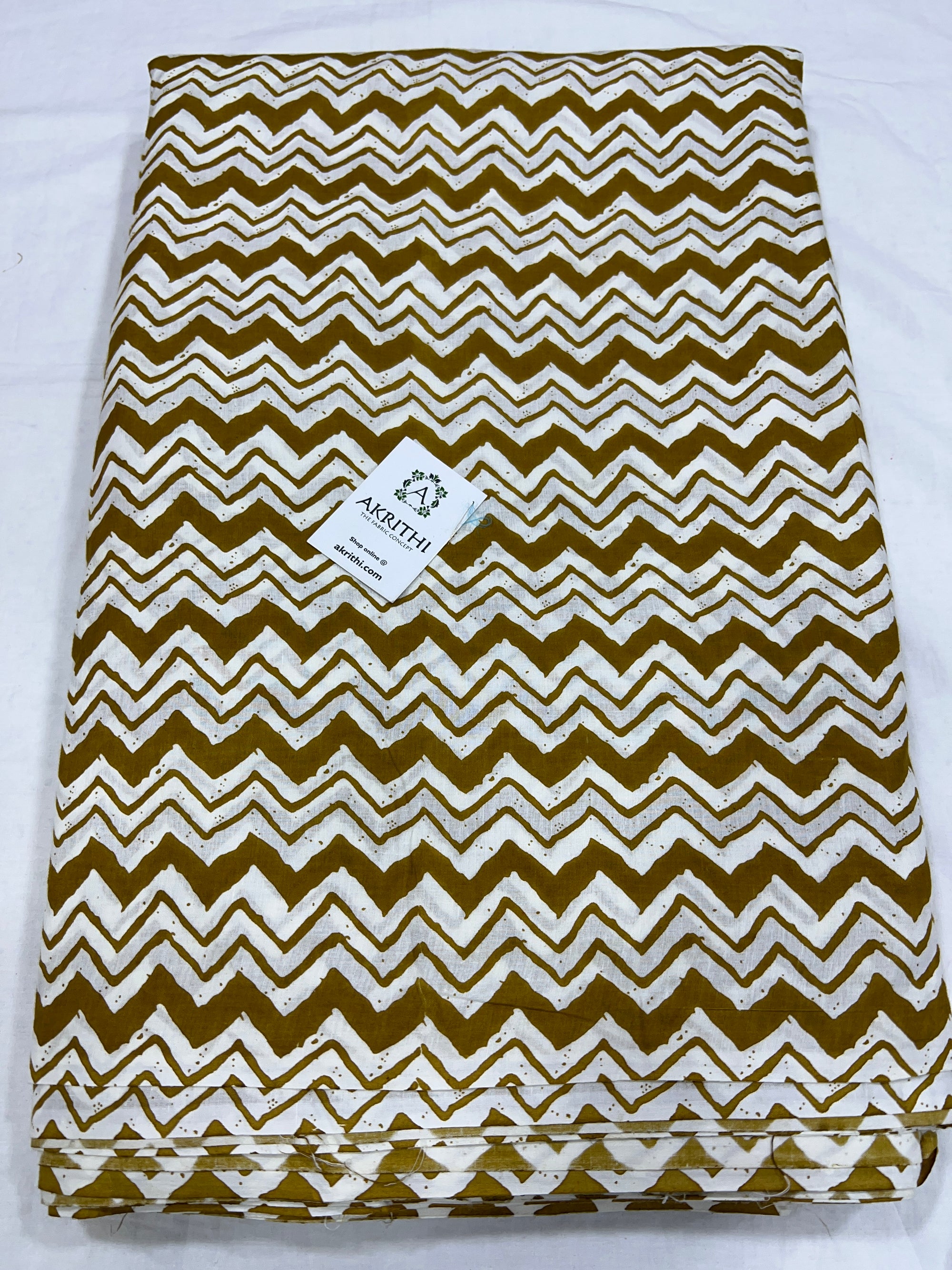 Printed pure cotton fabric