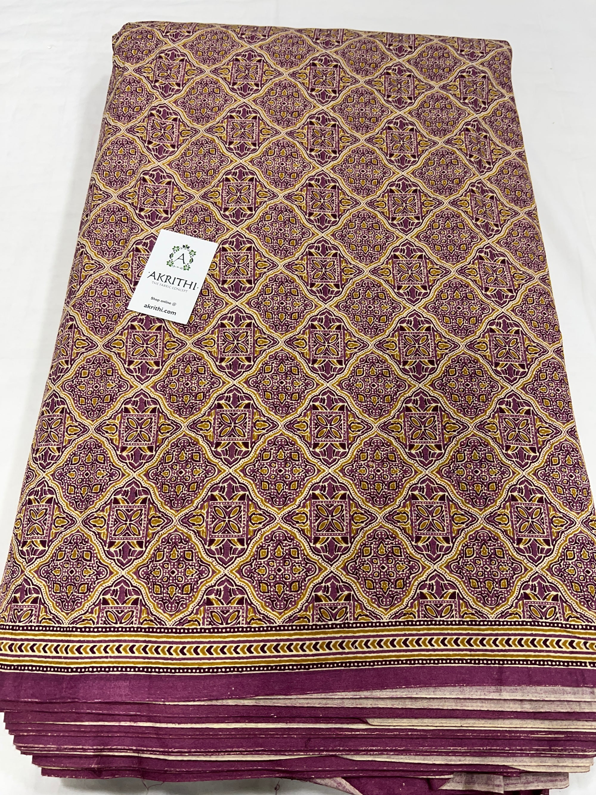Printed pure cotton fabric