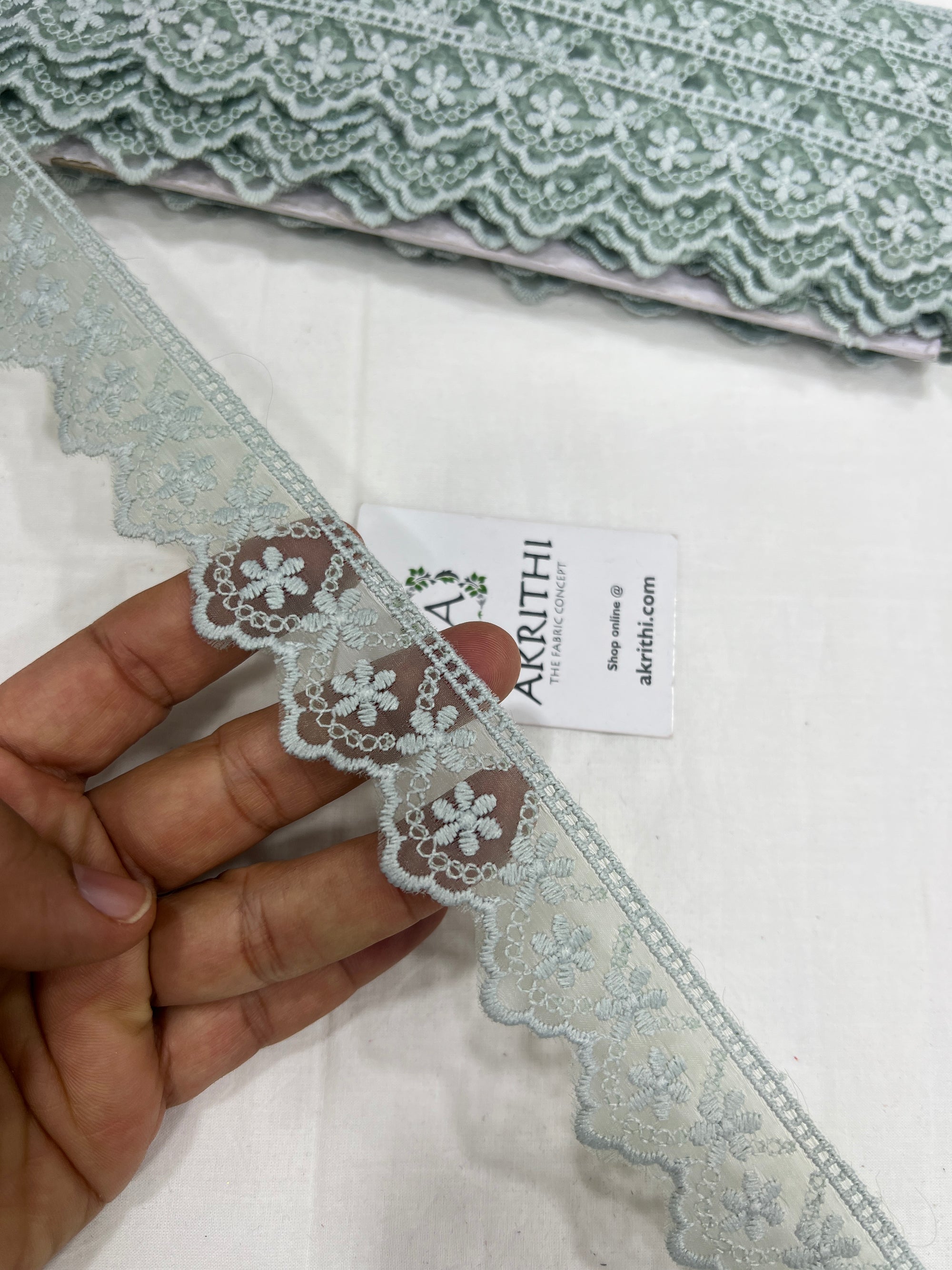 Lace per yard