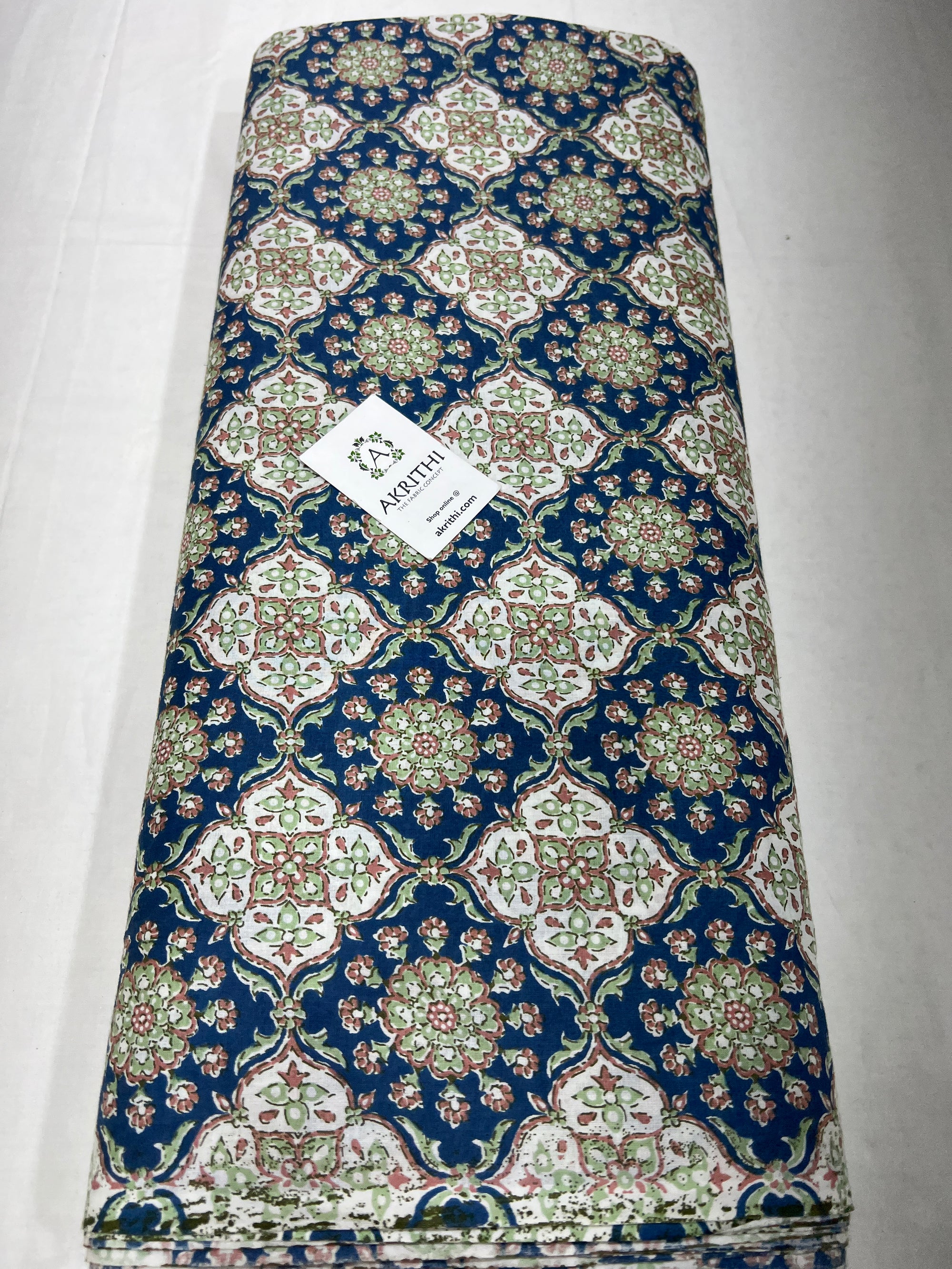 Printed pure cotton fabric