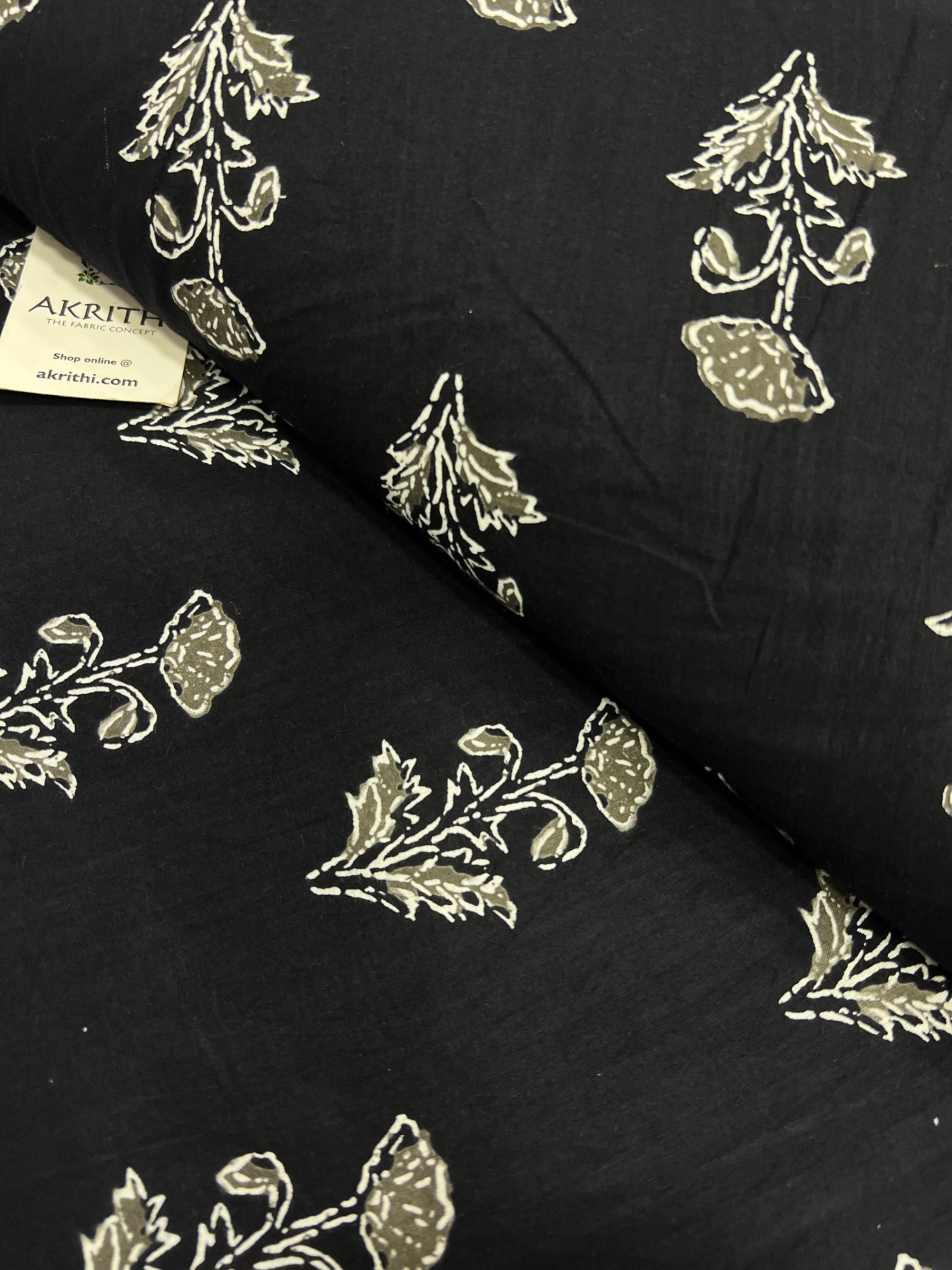 Printed pure cotton fabric