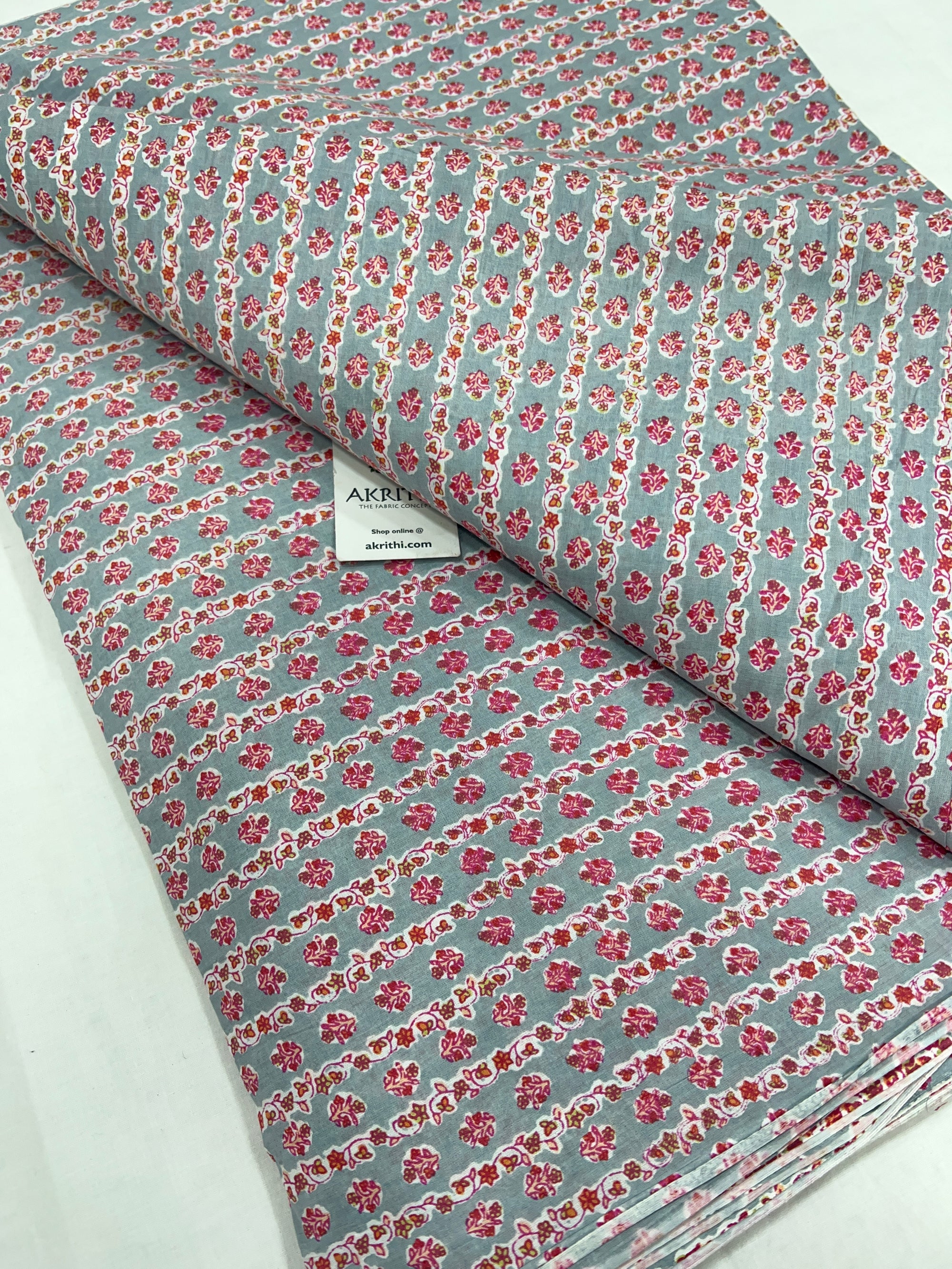 Printed pure cotton fabric