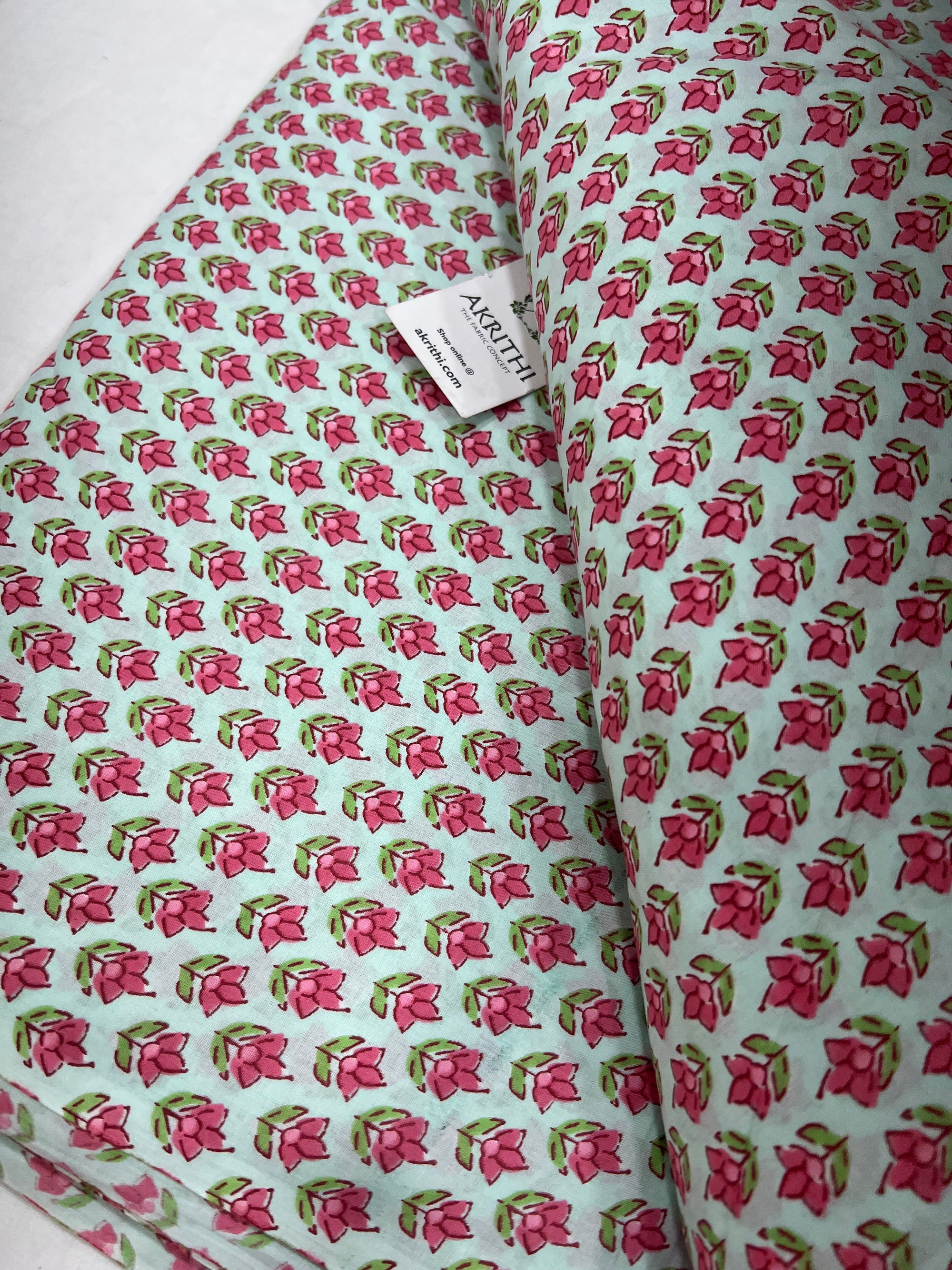 Printed pure cotton fabric