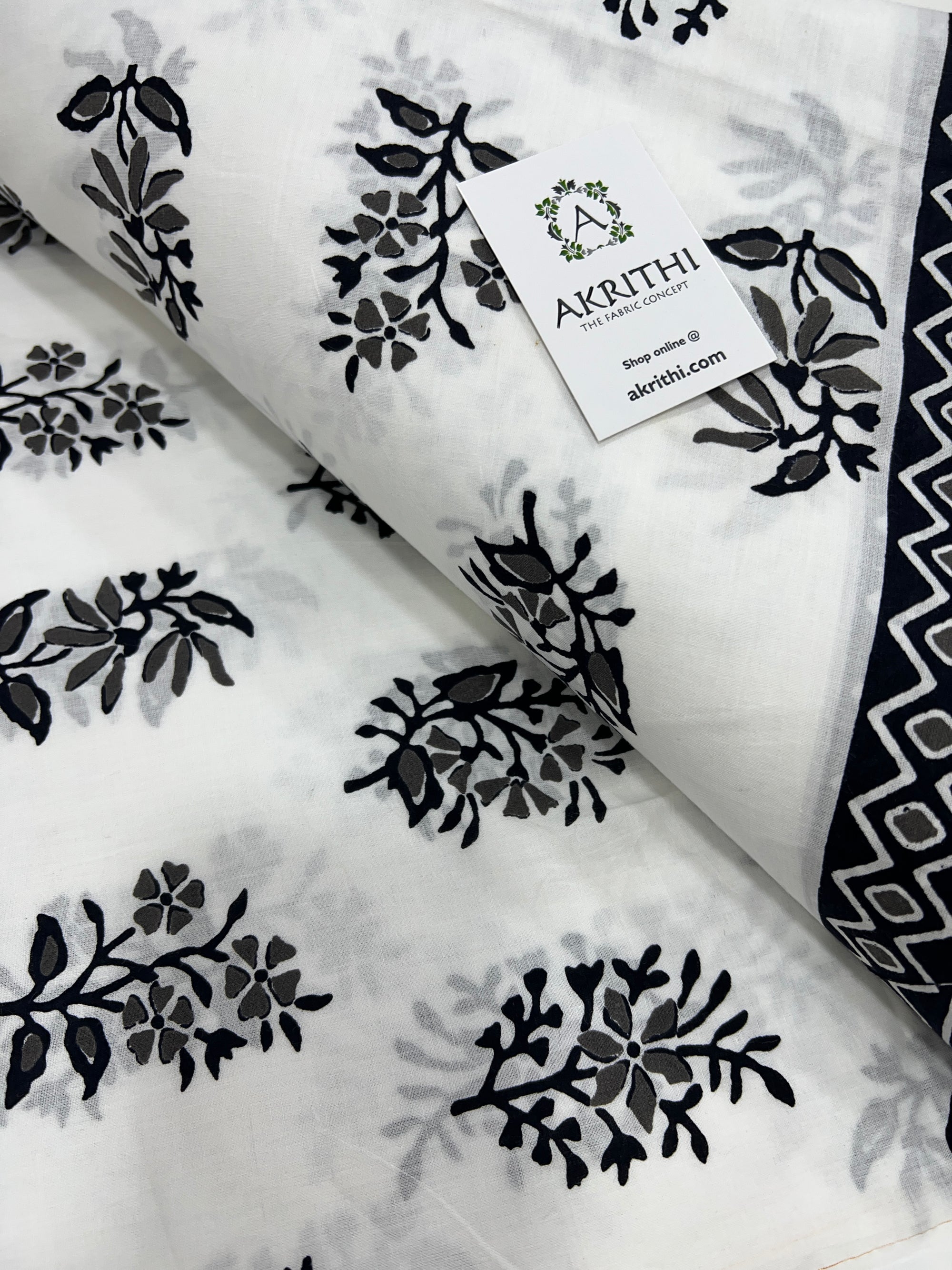 Printed pure cotton fabric