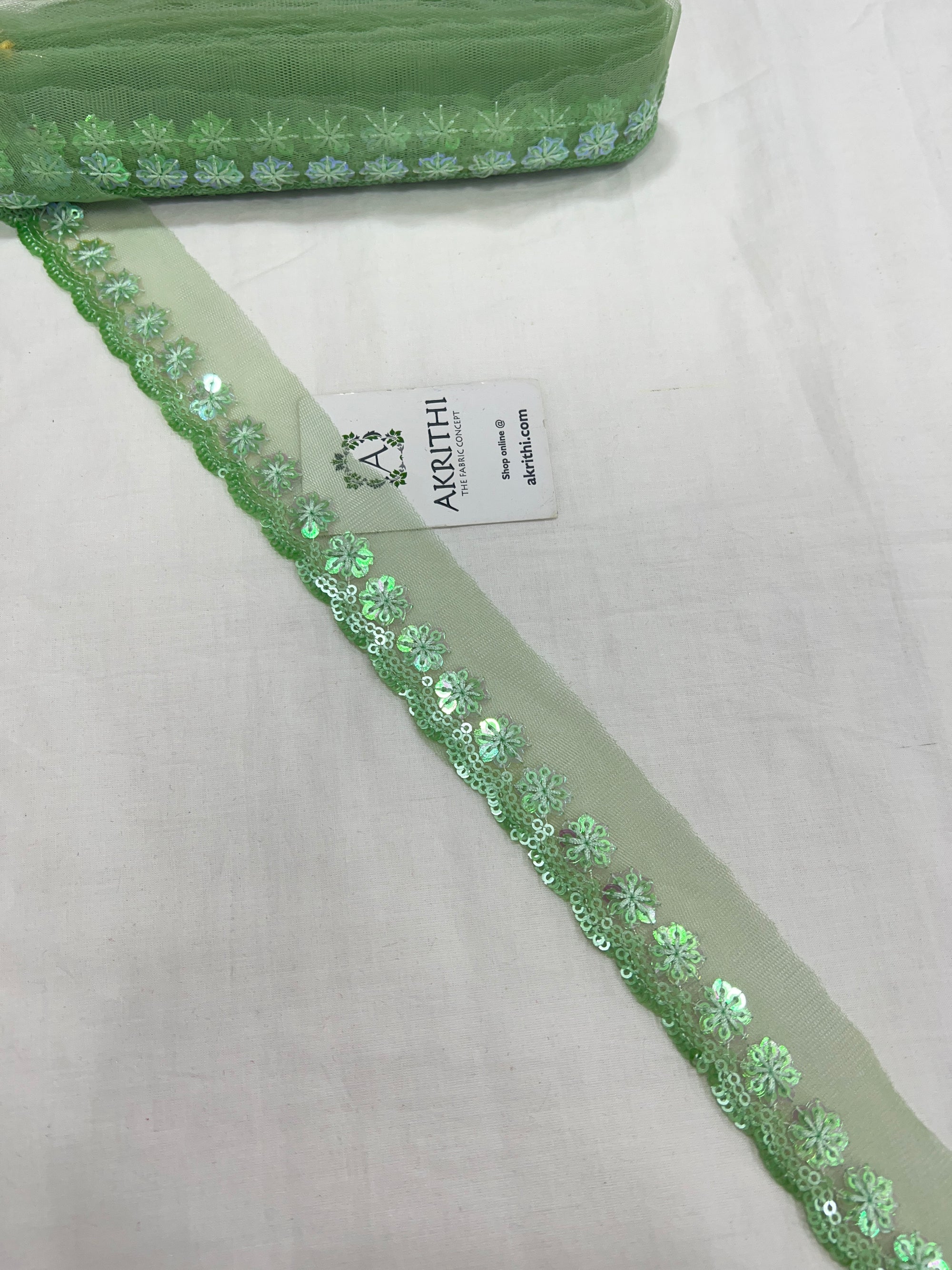 Embroidered lace 9 metres roll