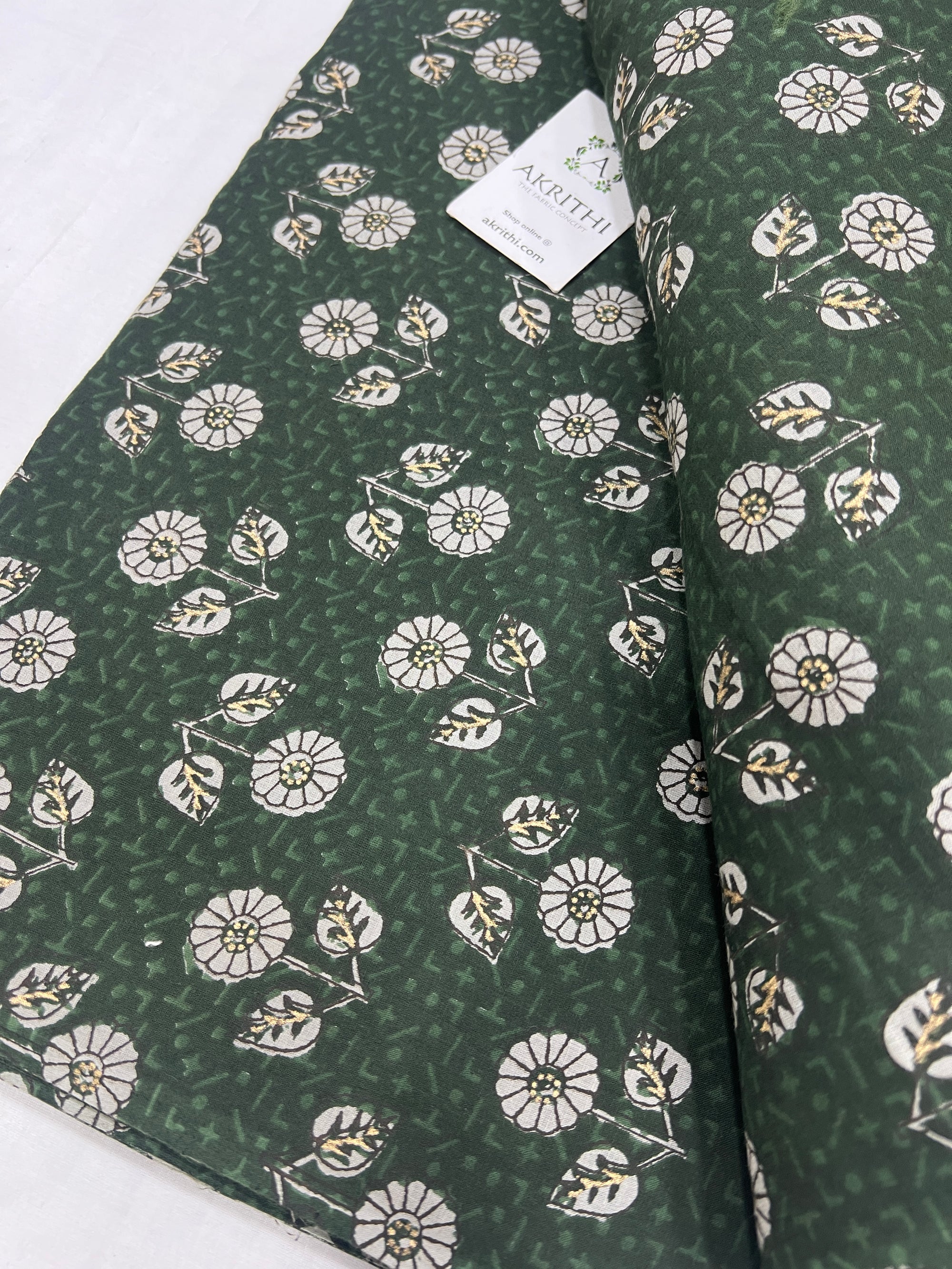 Printed pure cotton fabric