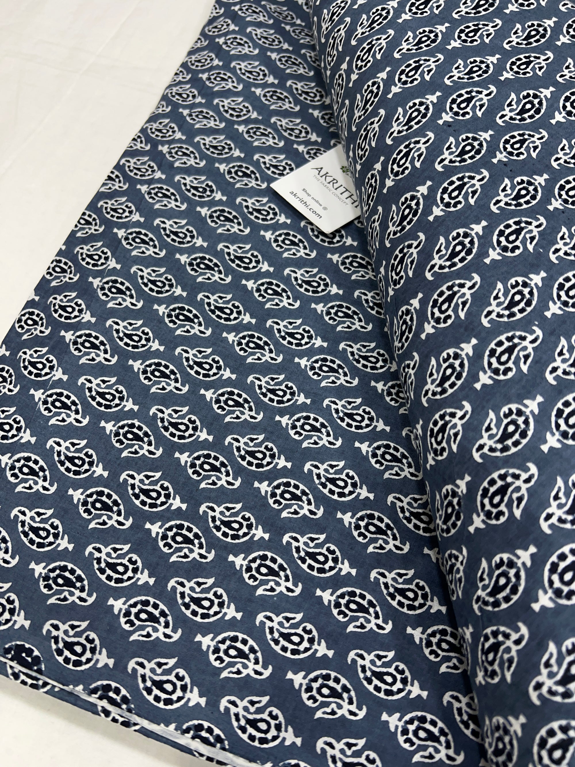Printed pure cotton fabric