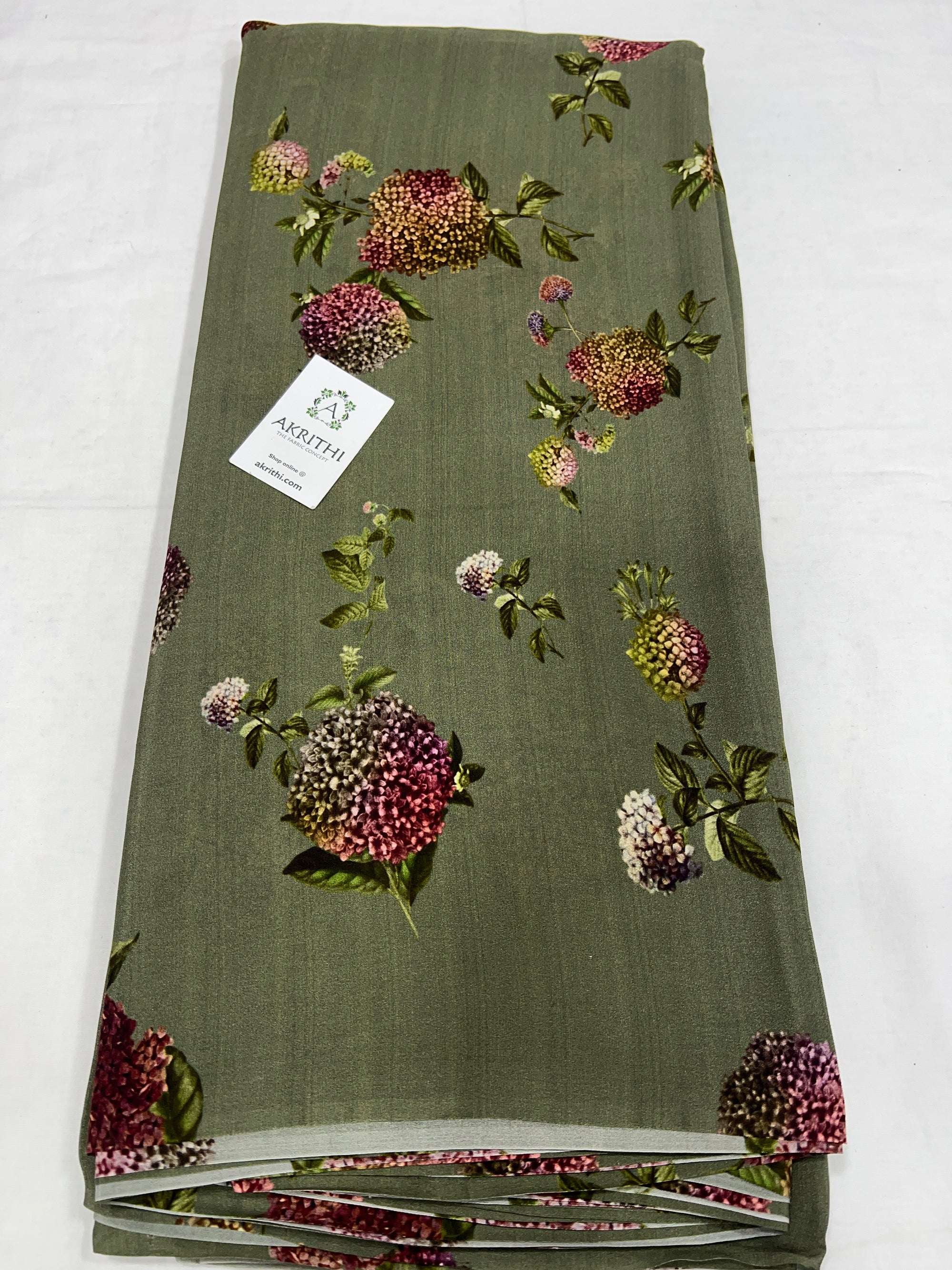 Digital floral printed pure silk crepe fabric