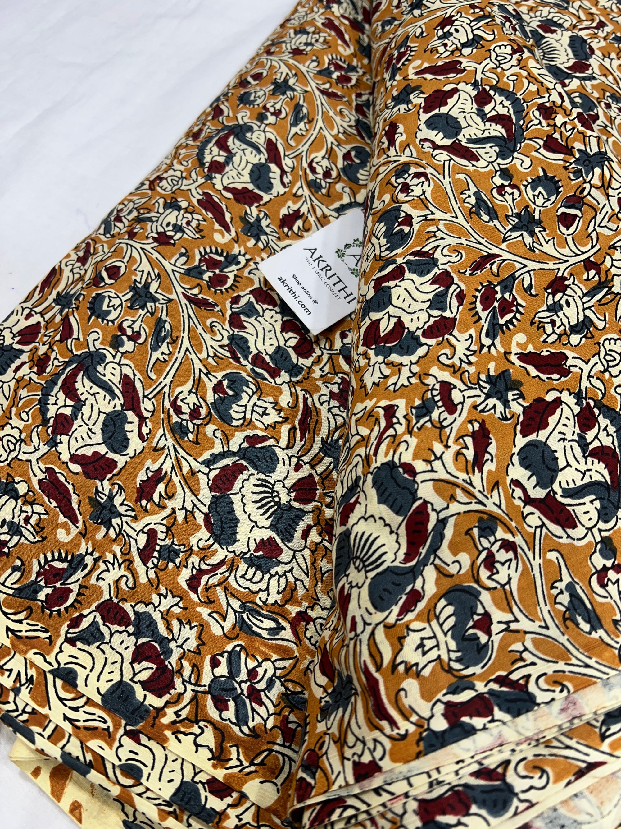 Printed pure cotton fabric
