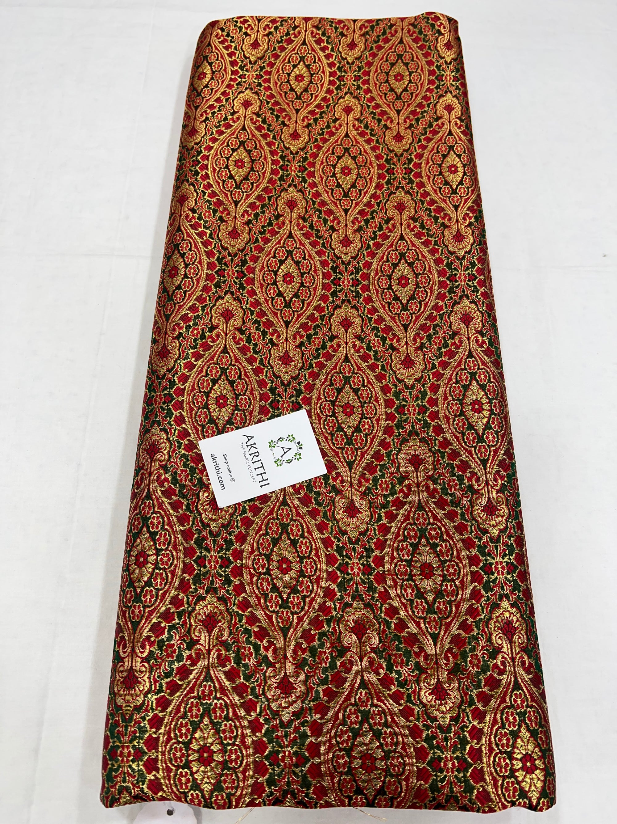 Banarasi brocade fabrication