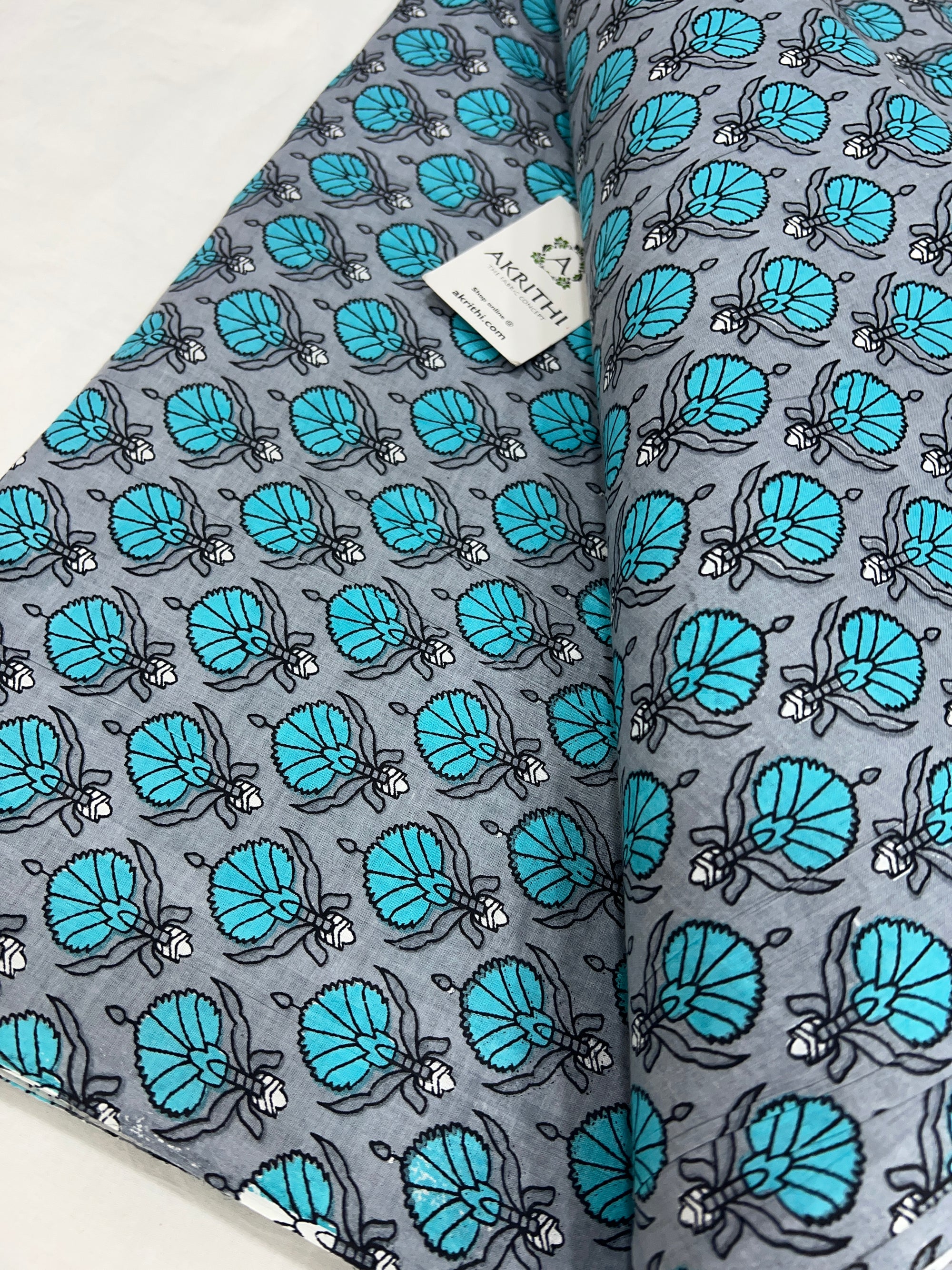 Printed pure cotton fabric