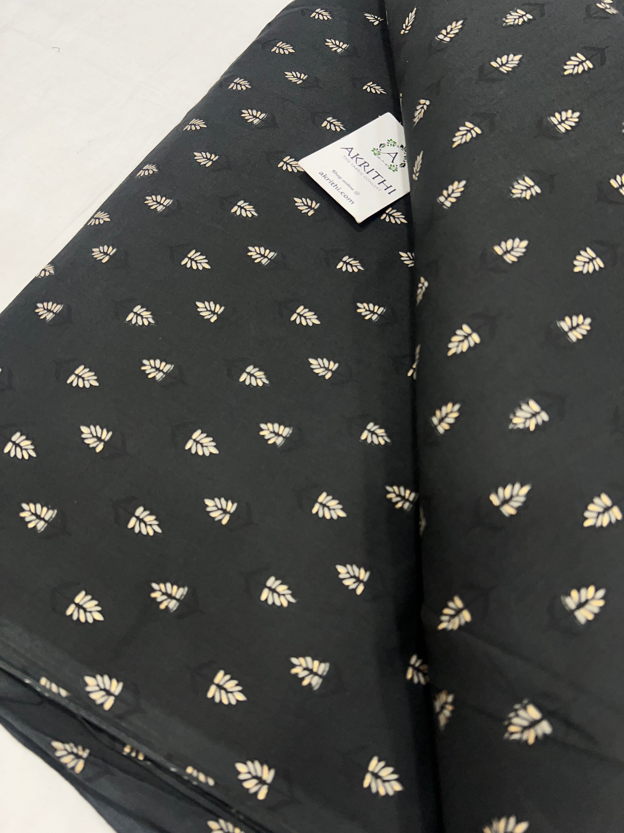 Printed pure cotton fabric