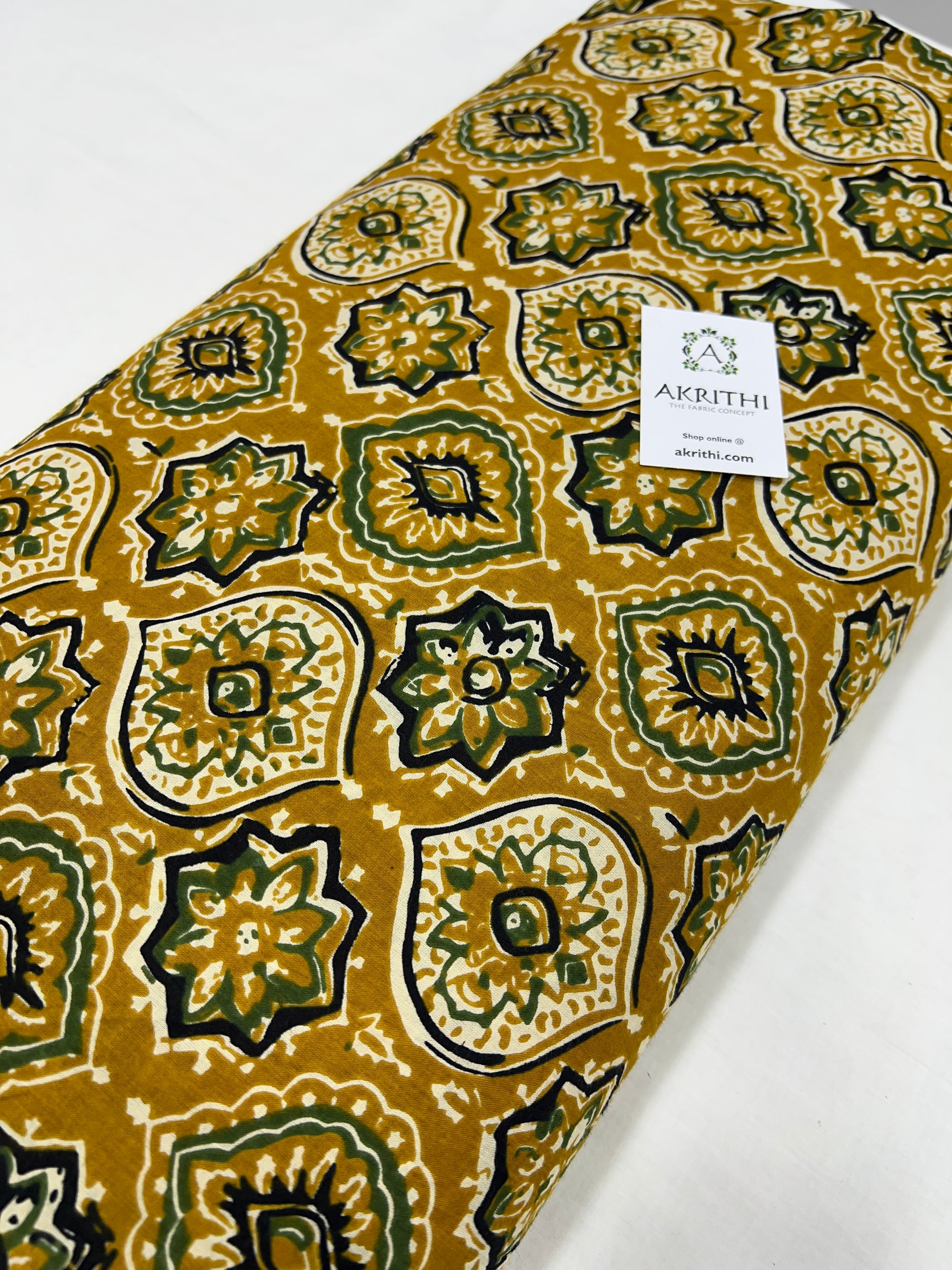 Printed pure cotton fabric