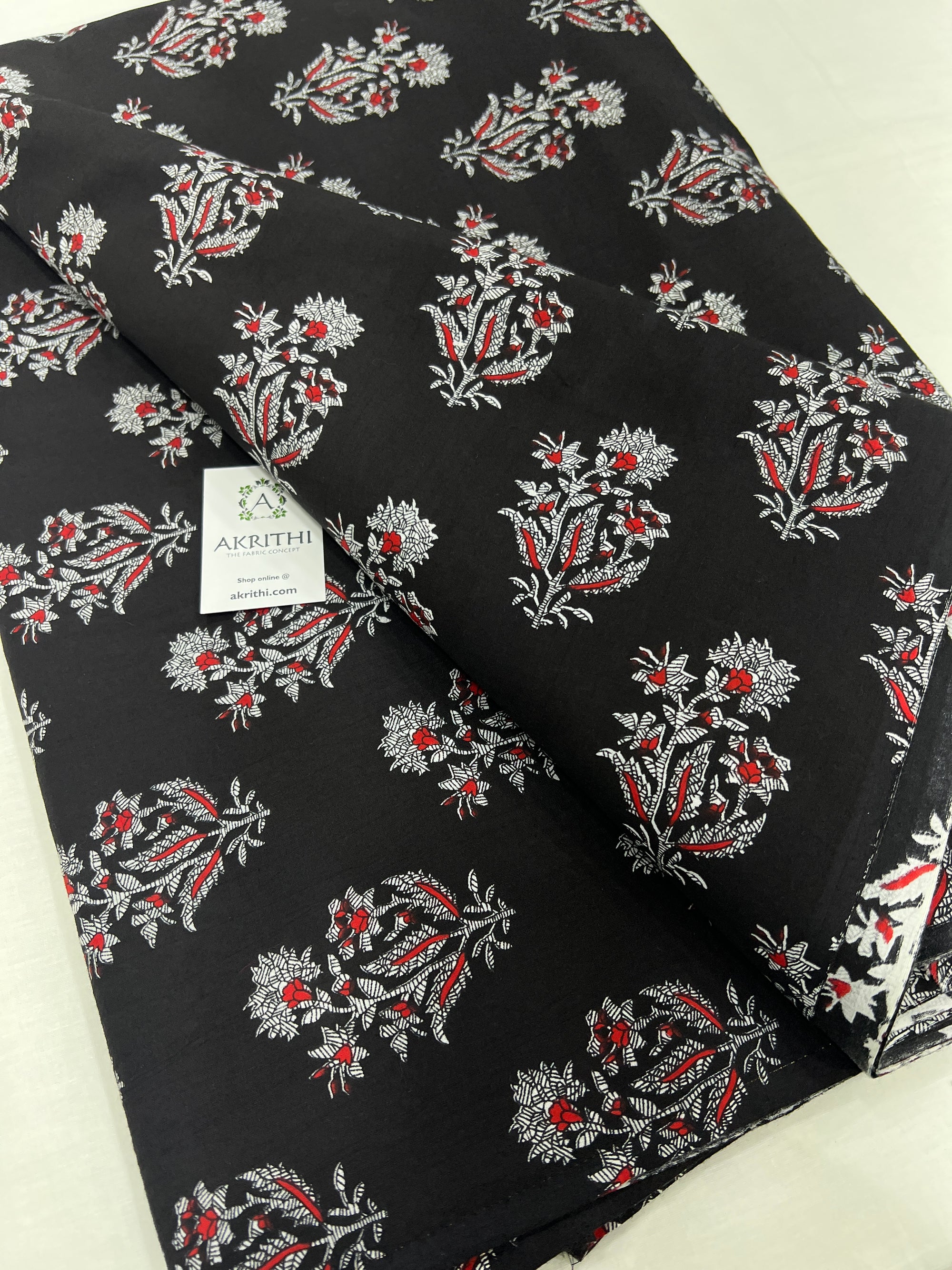 Printed pure cotton fabric