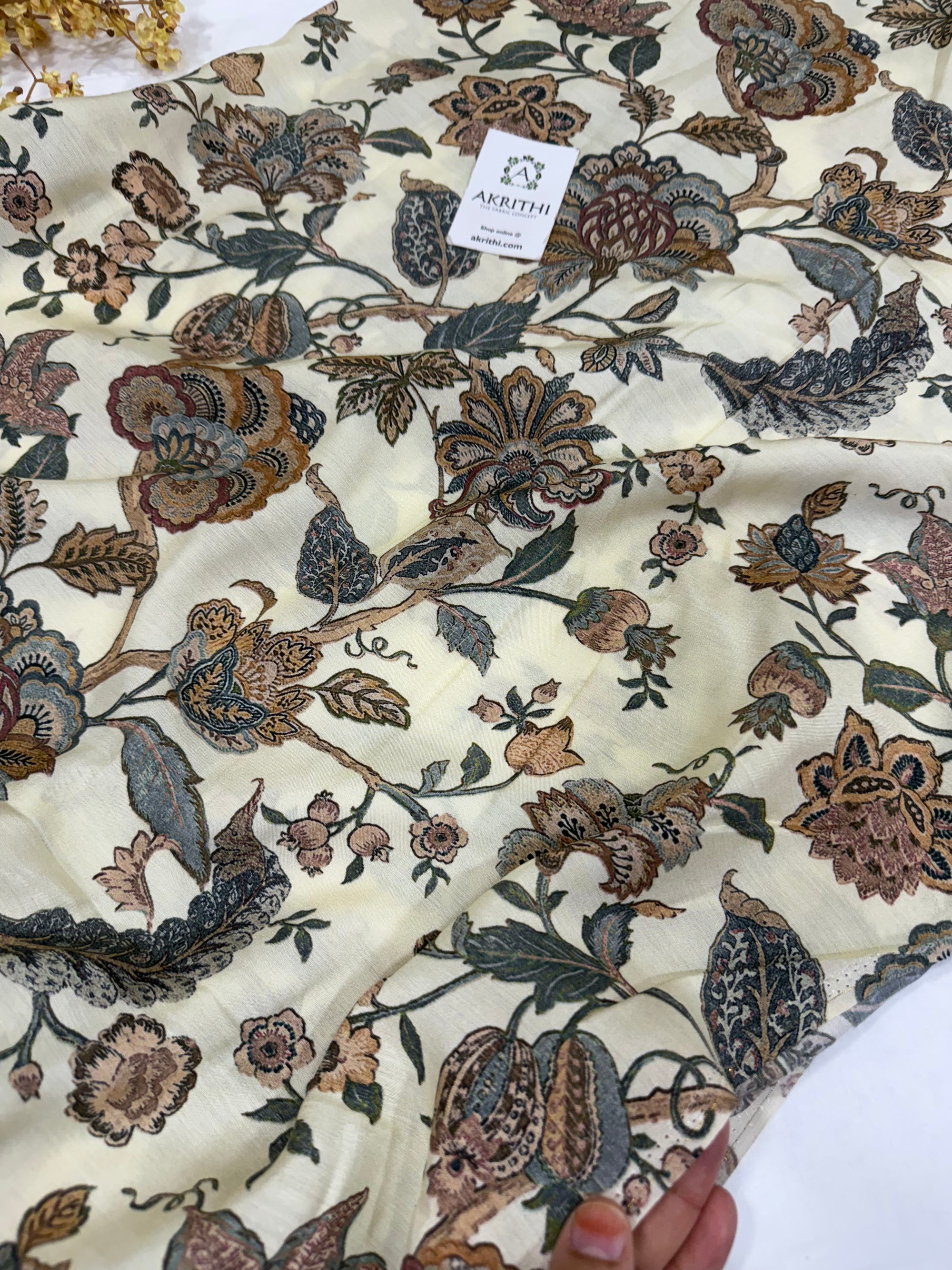 Printed pure muslin fabric