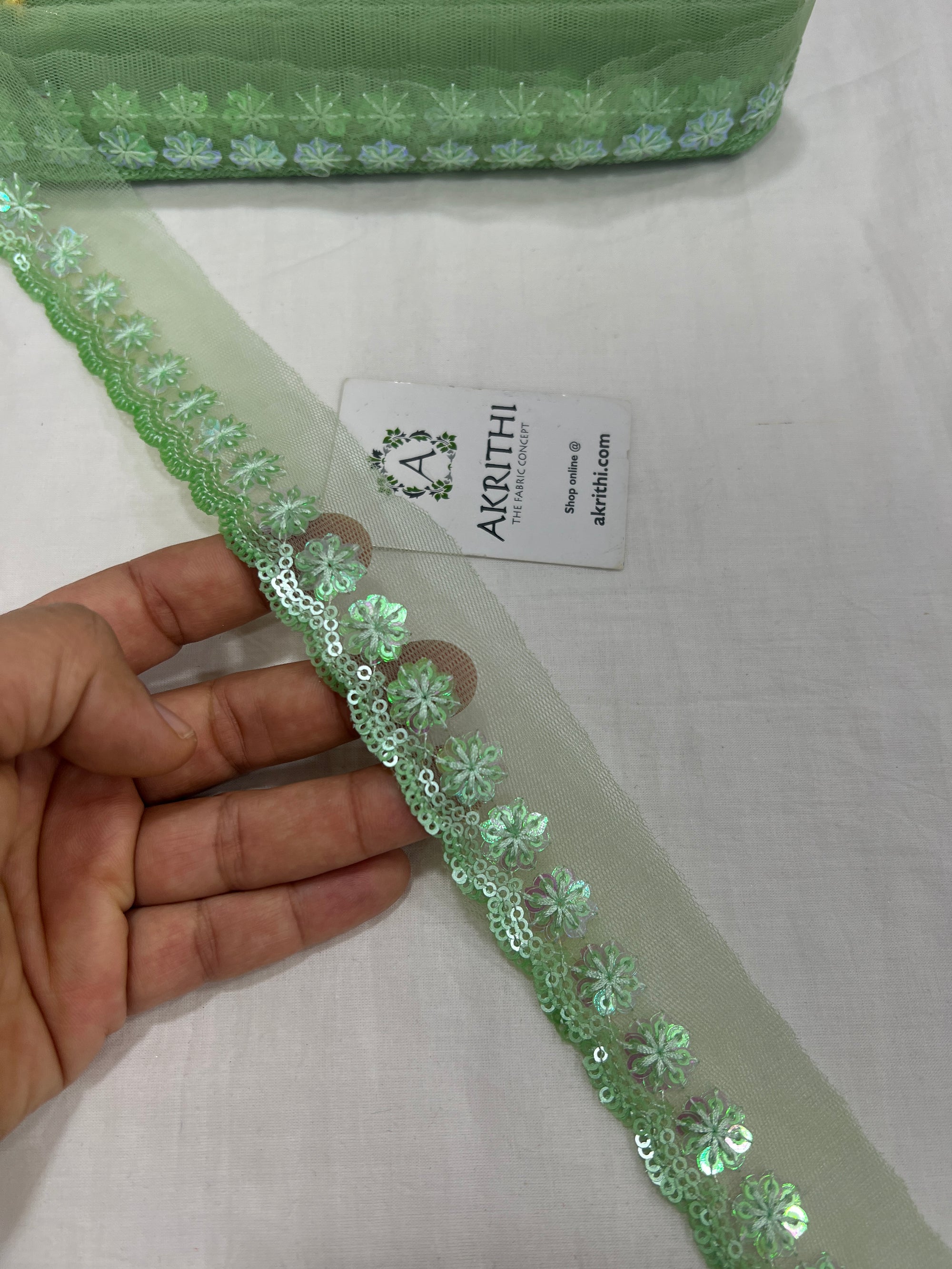 Embroidered lace 9 metres roll