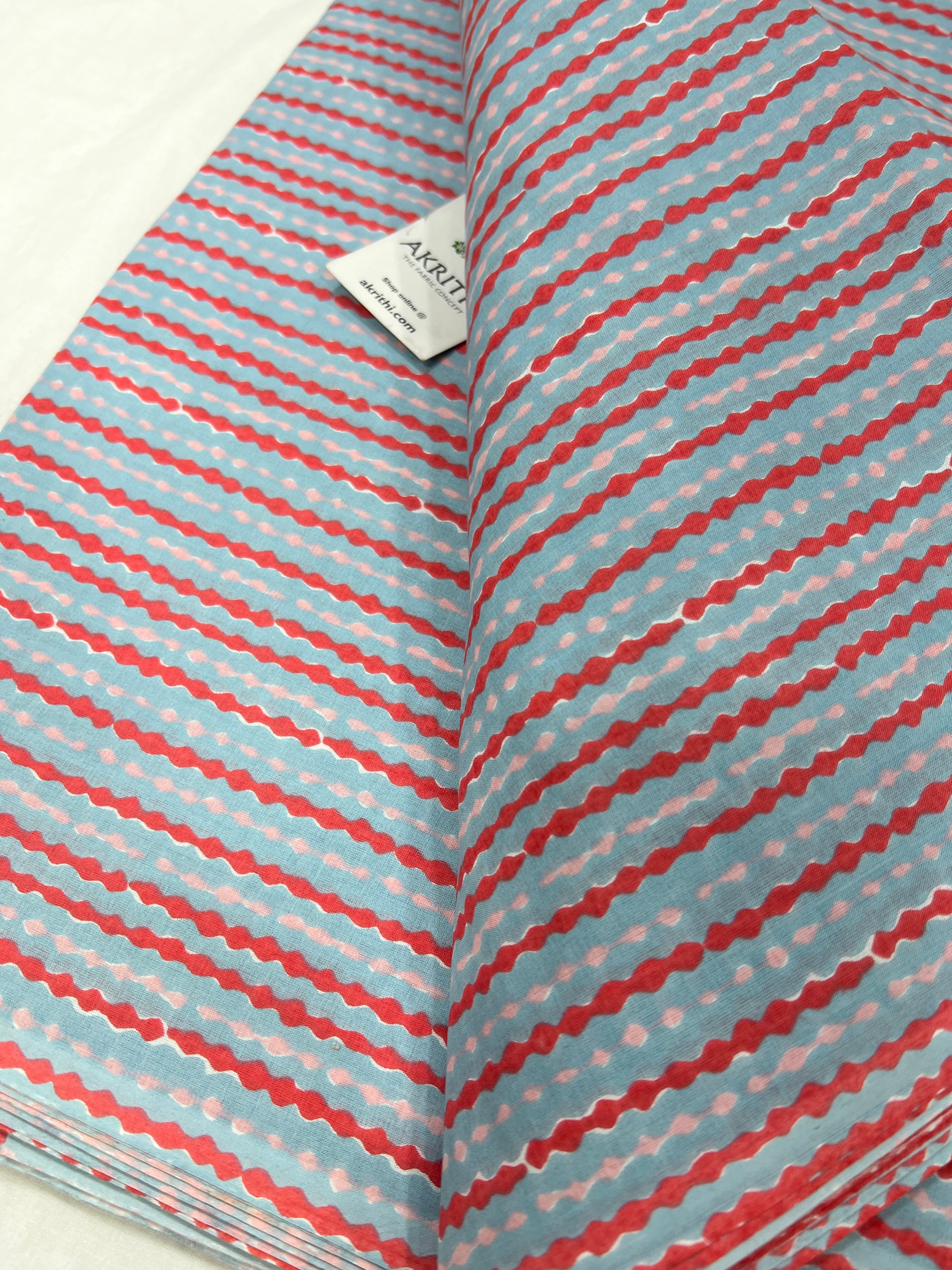 Printed pure cotton fabric