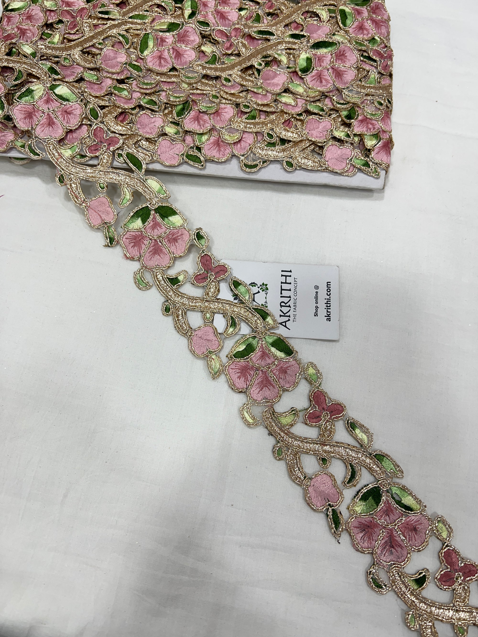 Embroidered lace 9 metres roll