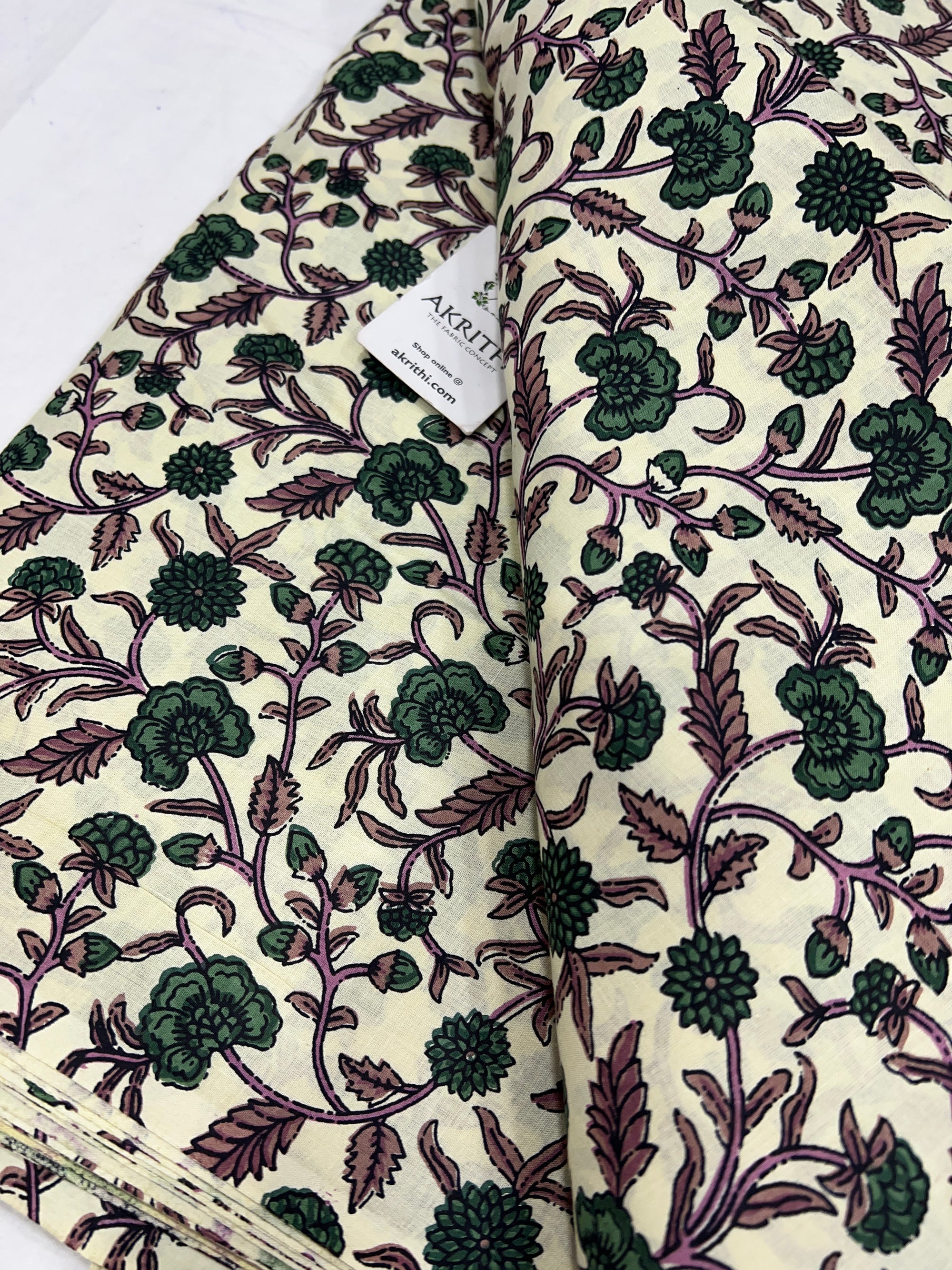 Printed pure cotton fabric