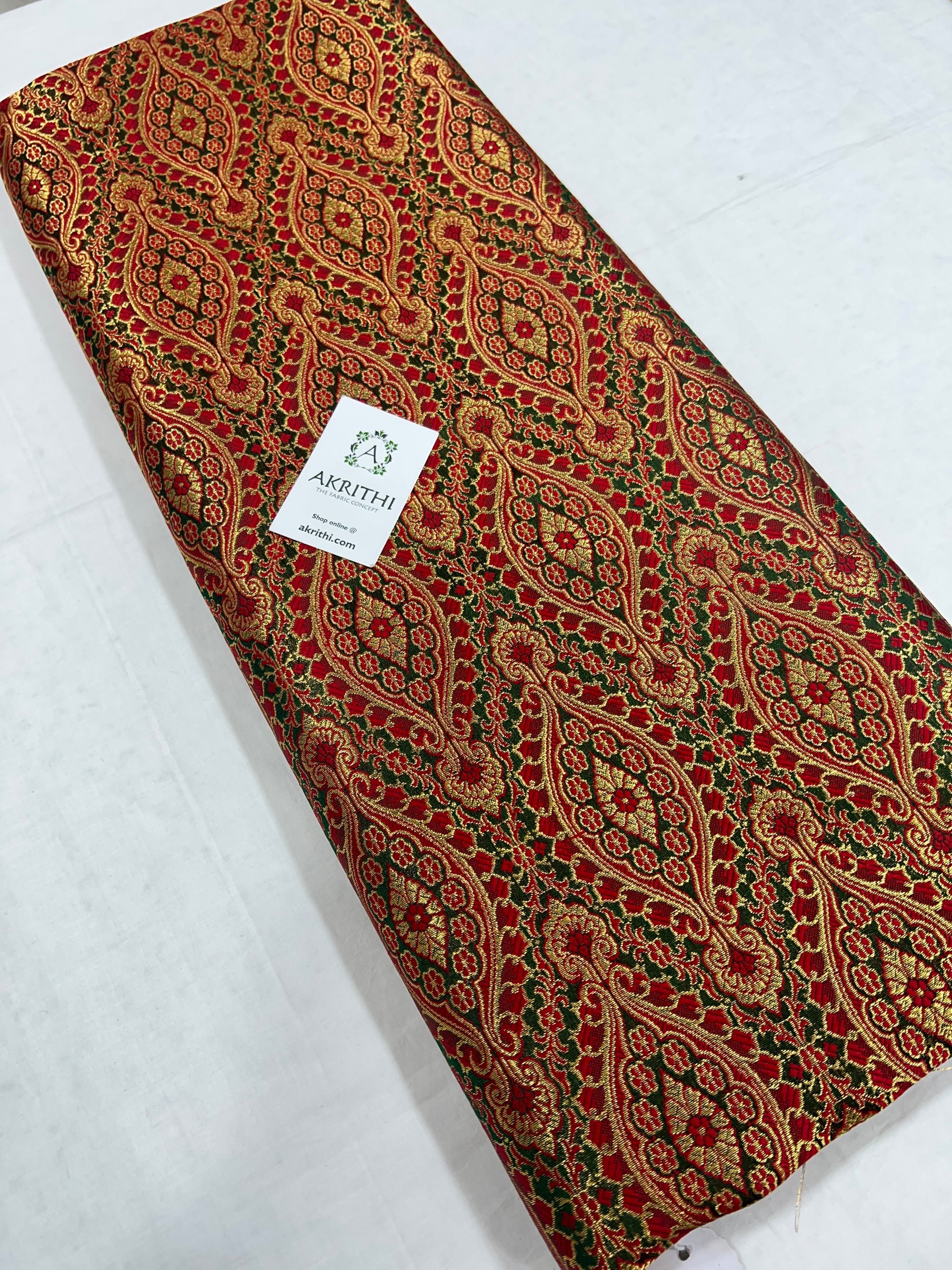 Banarasi brocade fabrication