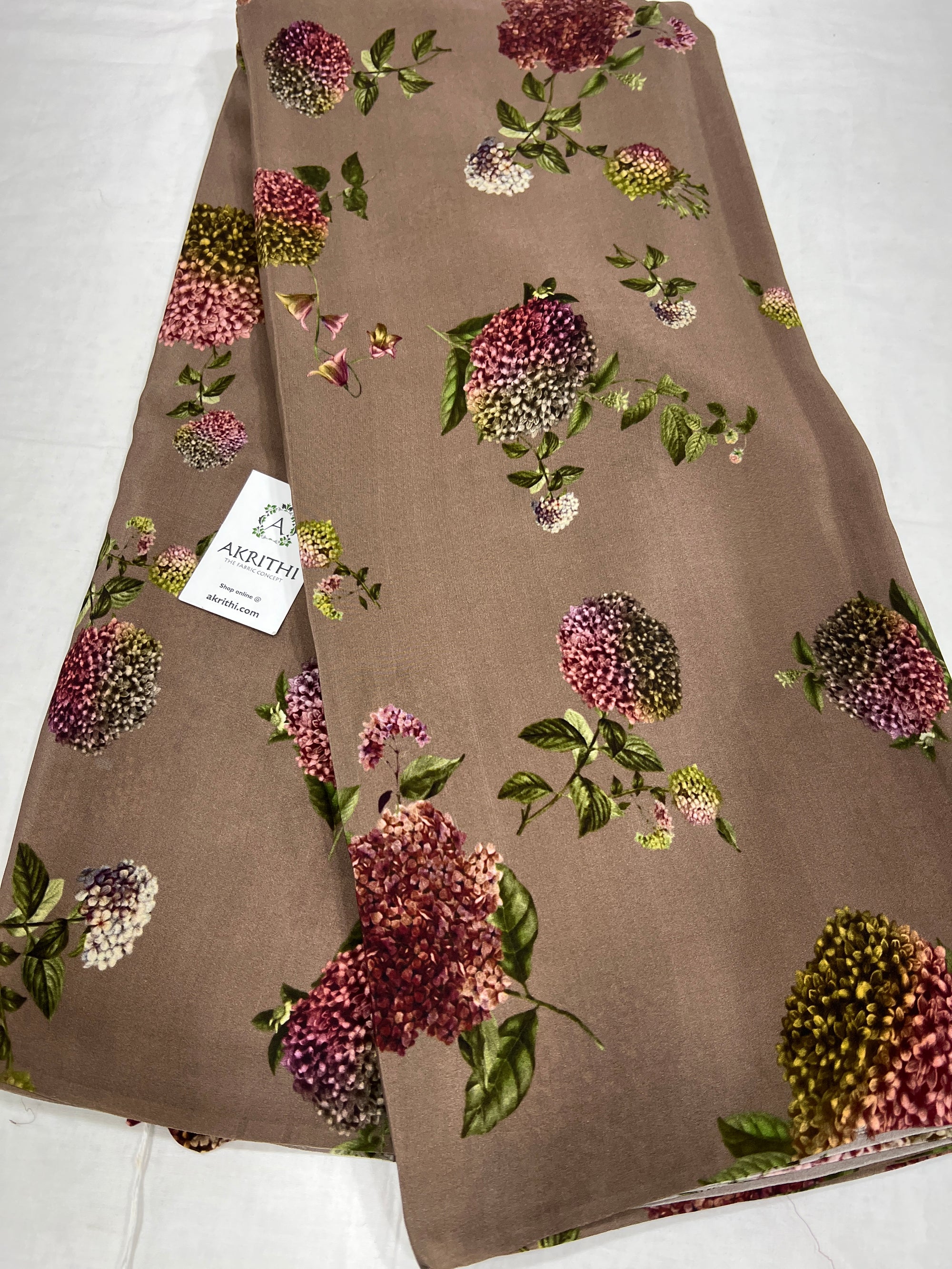 Digital floral printed pure silk crepe fabric