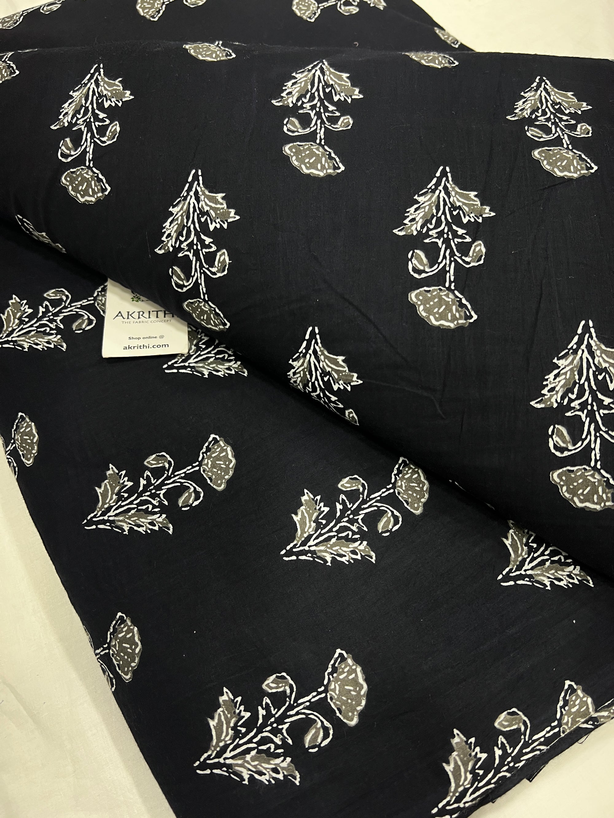 Printed pure cotton fabric