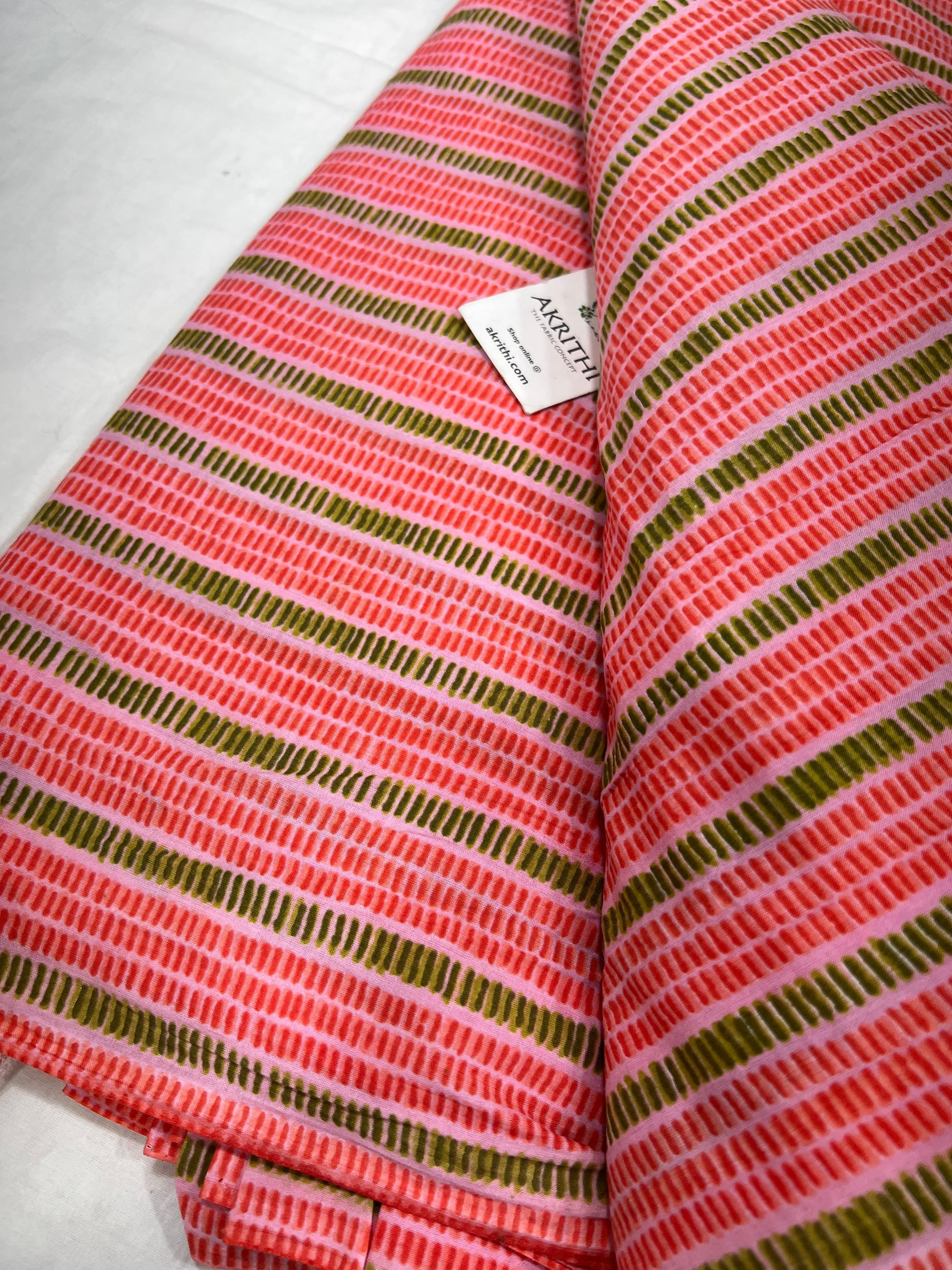 Printed pure cotton fabric
