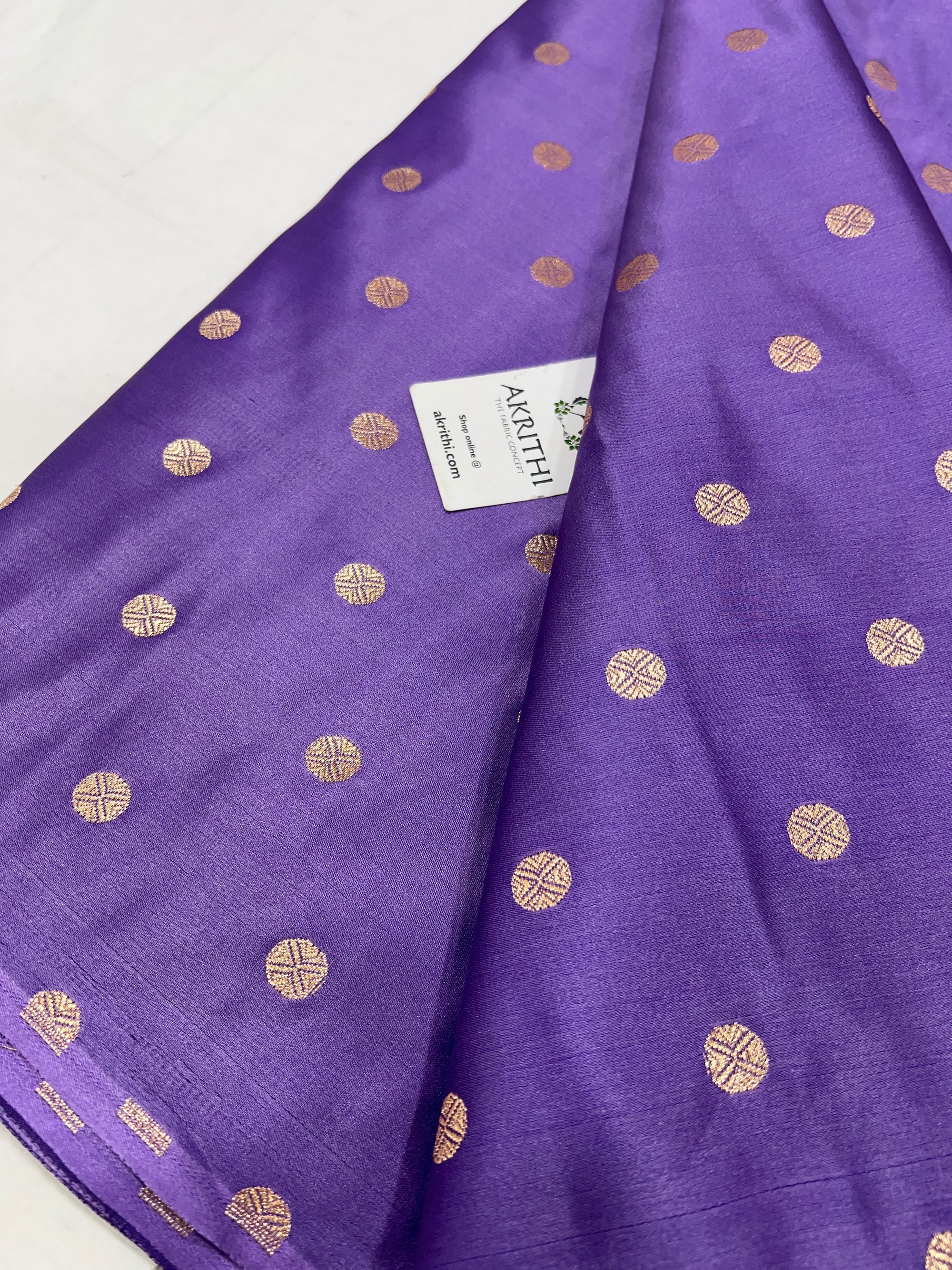 Pure Banarasi brocade butti fabric