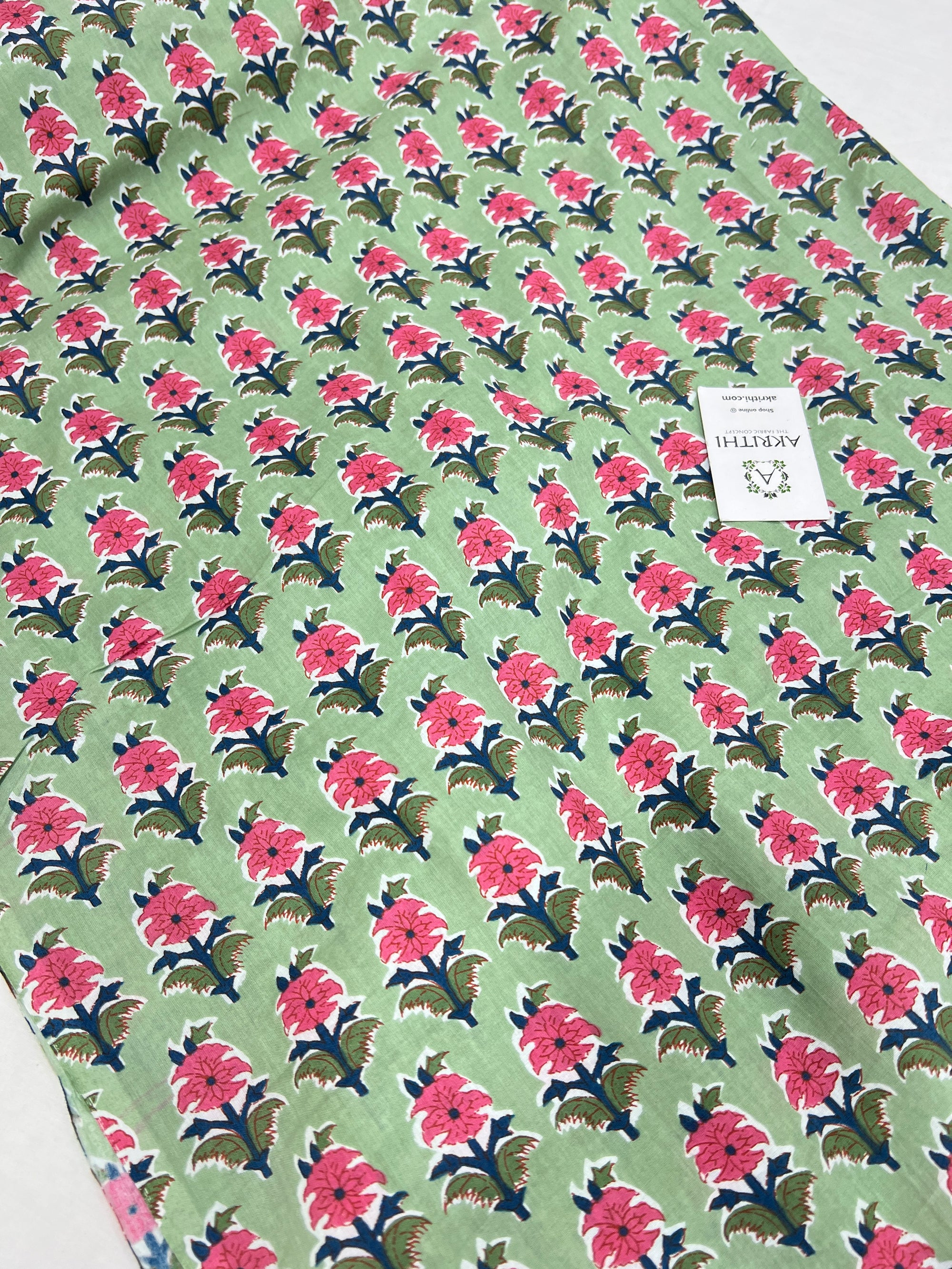 Printed pure cotton fabric