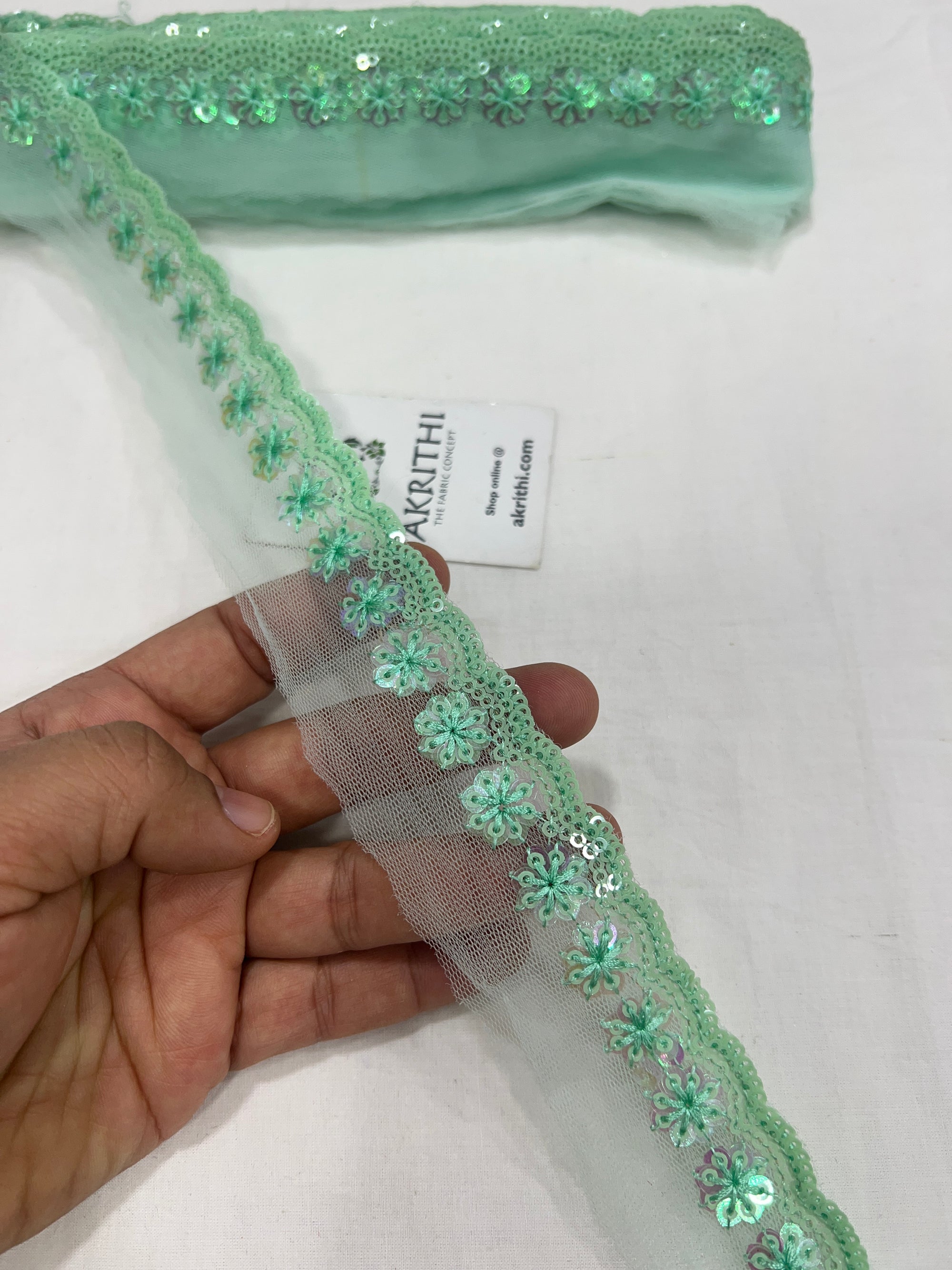Embroidered lace 9 metres roll