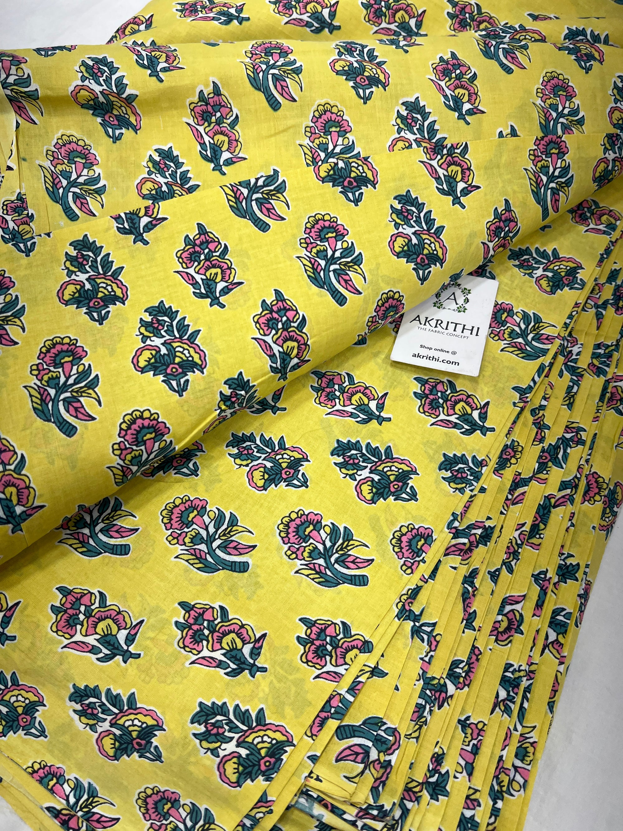 Printed pure cotton fabric