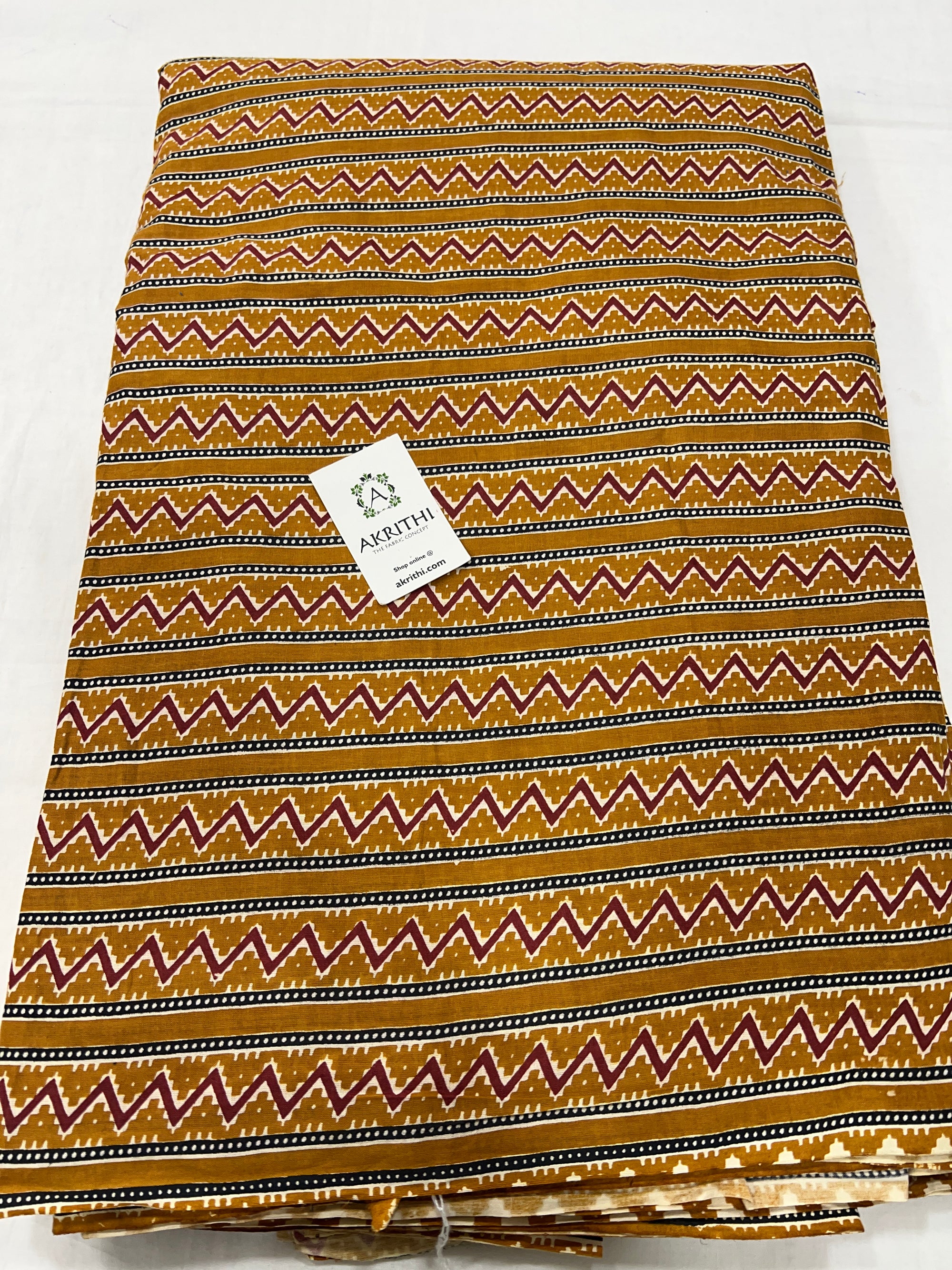 Printed pure cotton fabric