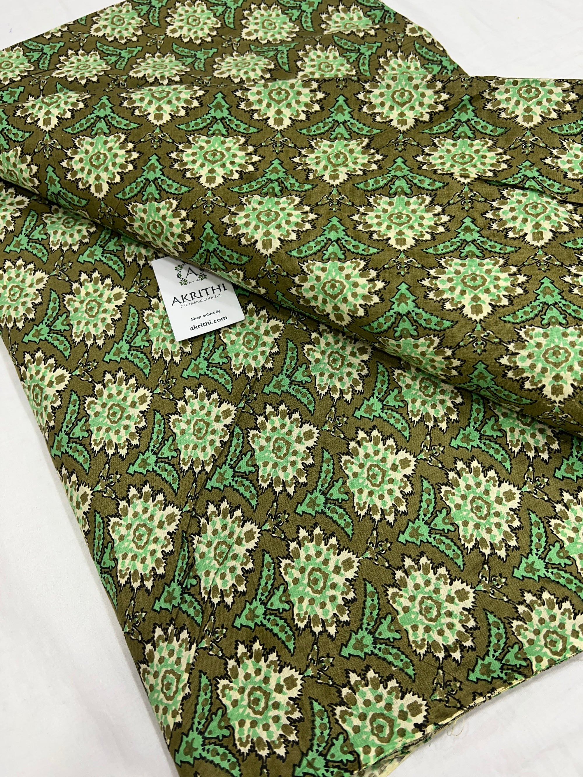 Printed pure cotton fabric
