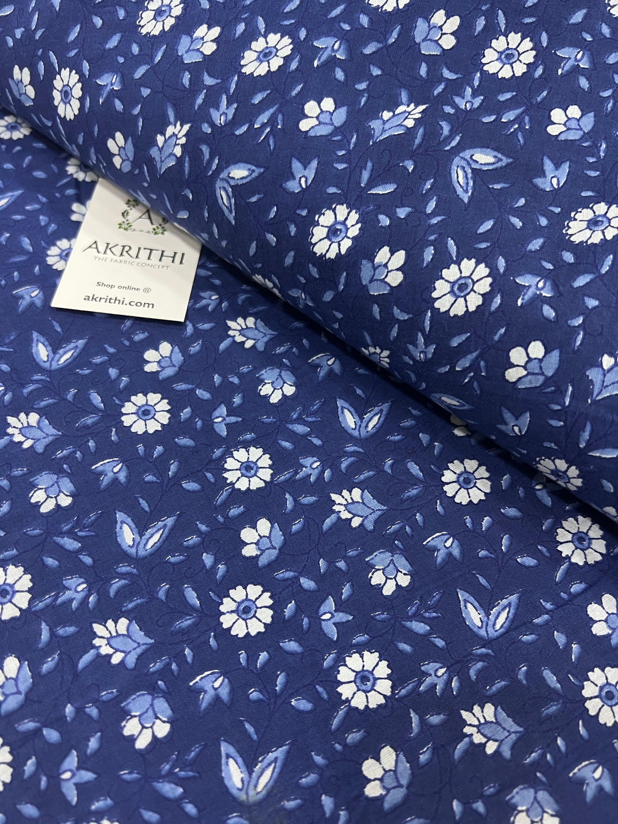 Printed pure cotton fabric 95 CM CUT