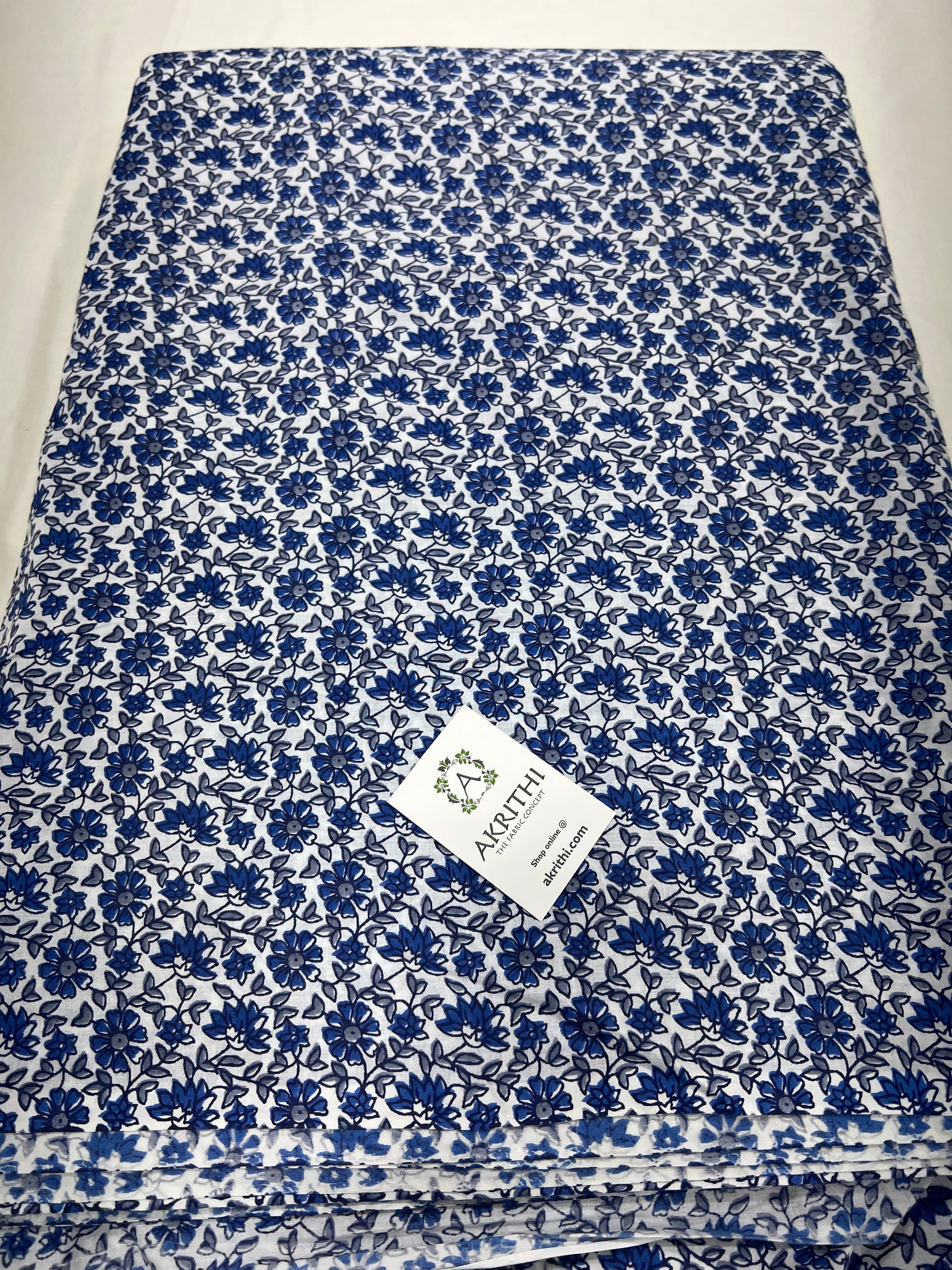 Printed pure cotton fabric