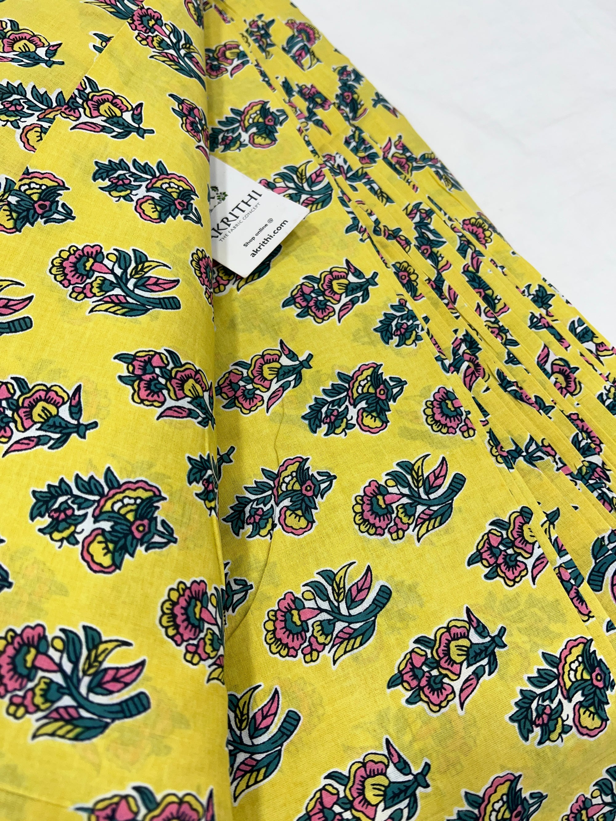 Printed pure cotton fabric