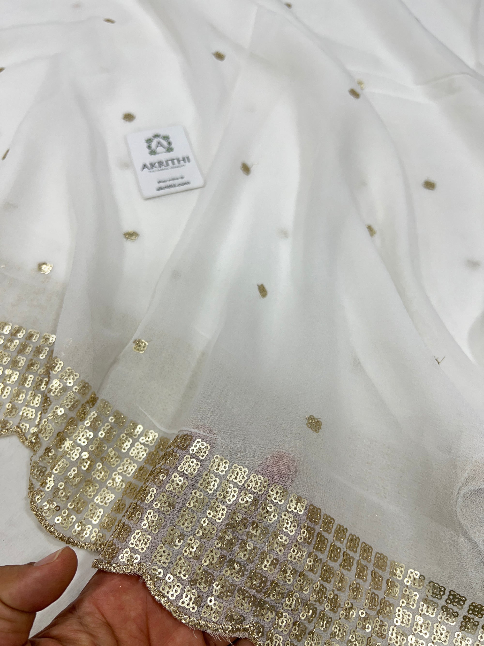 Dyeable Embroidered Georgette dupatta