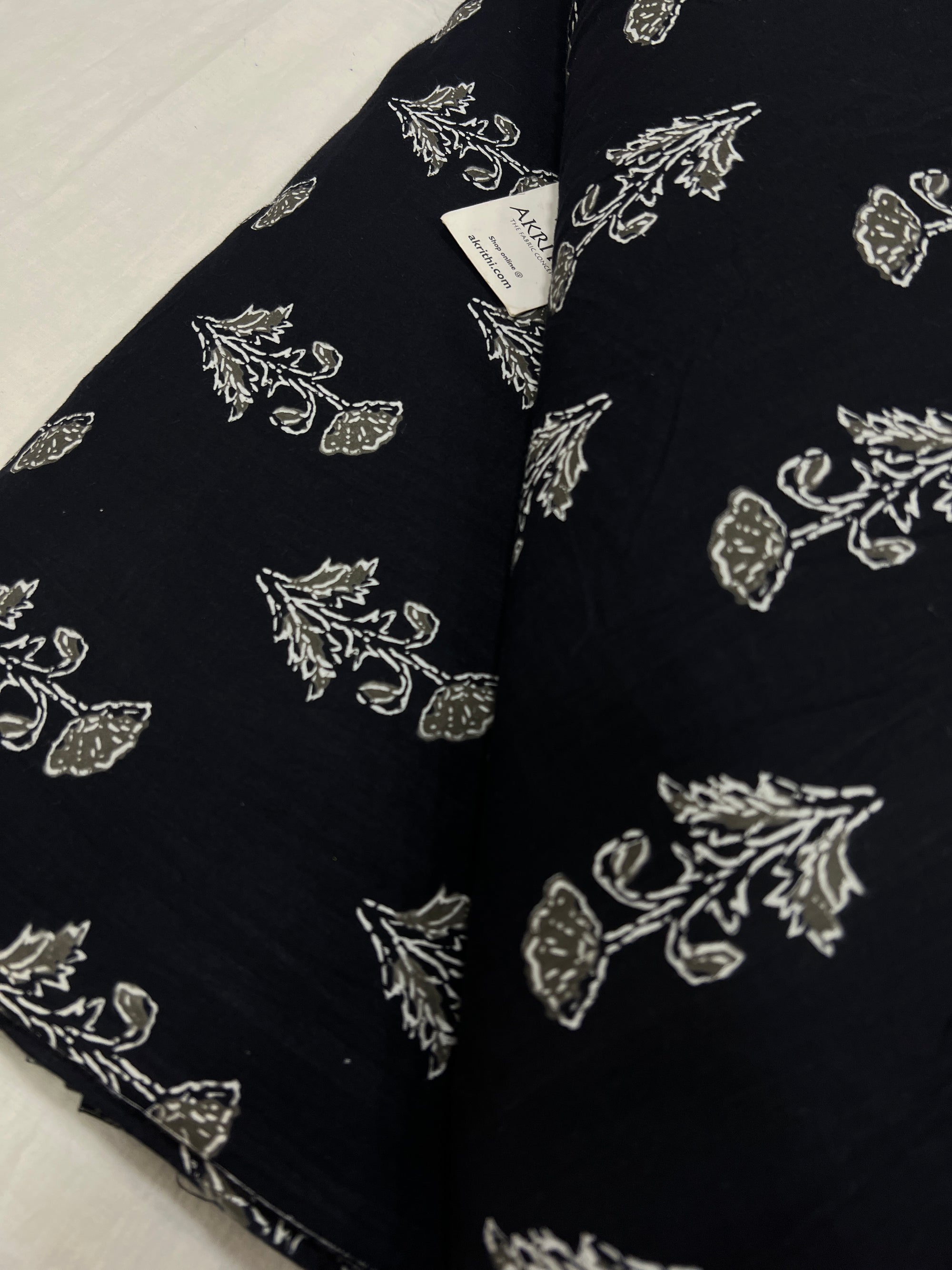 Printed pure cotton fabric