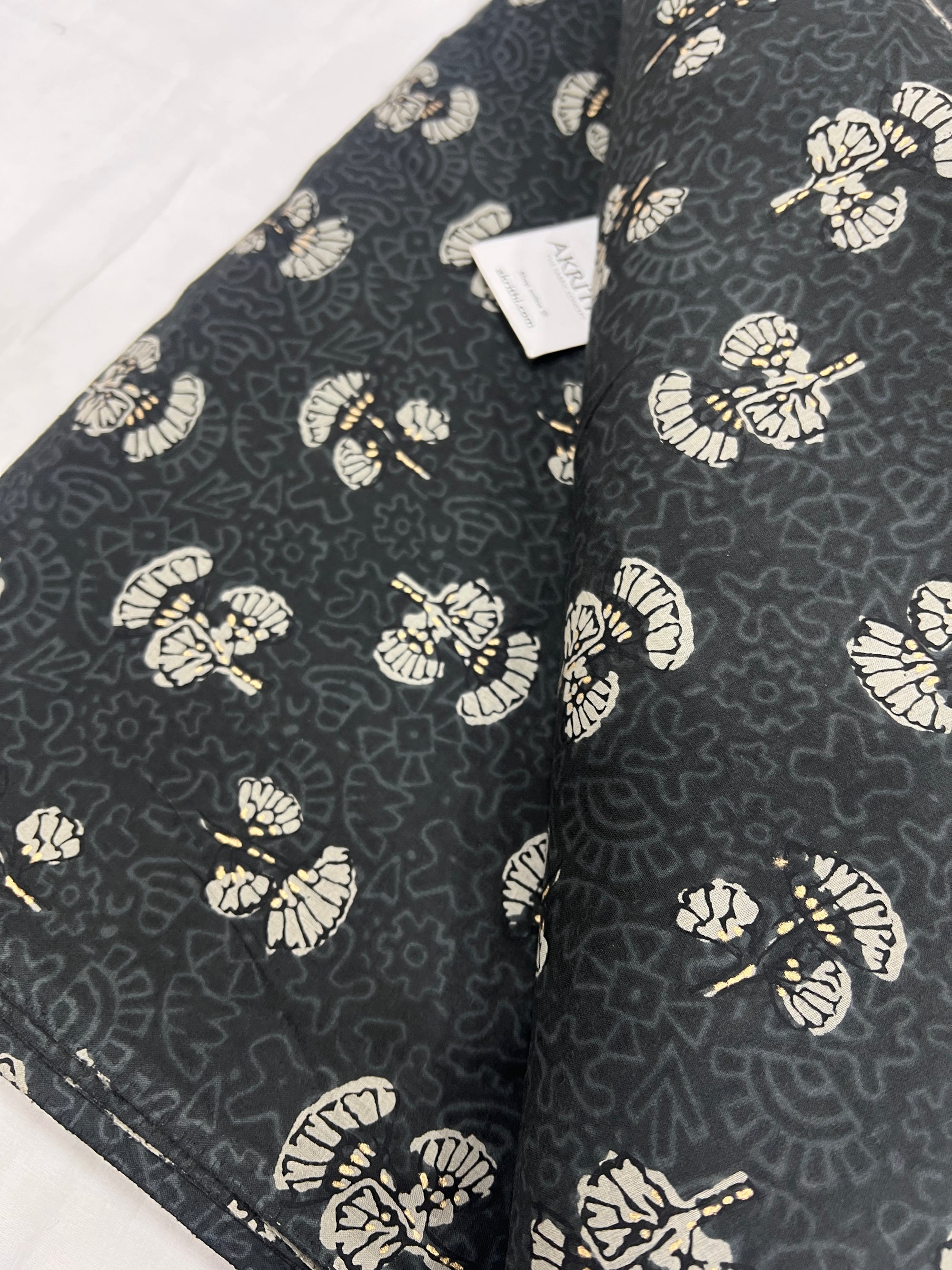 Printed pure cotton fabric