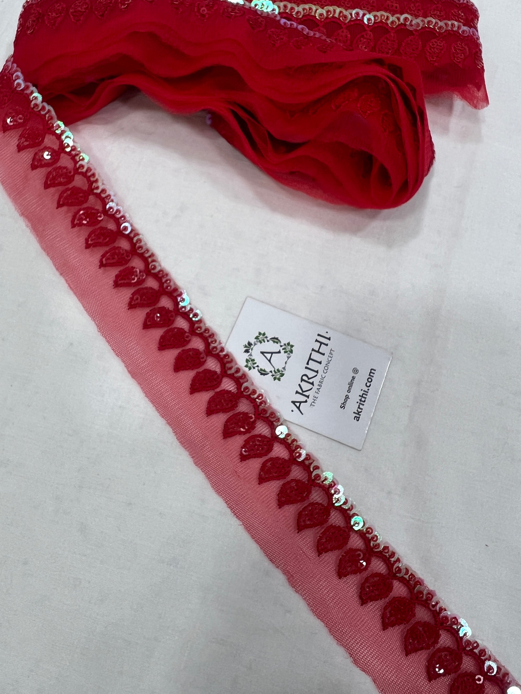 Embroidered lace 9 metres roll